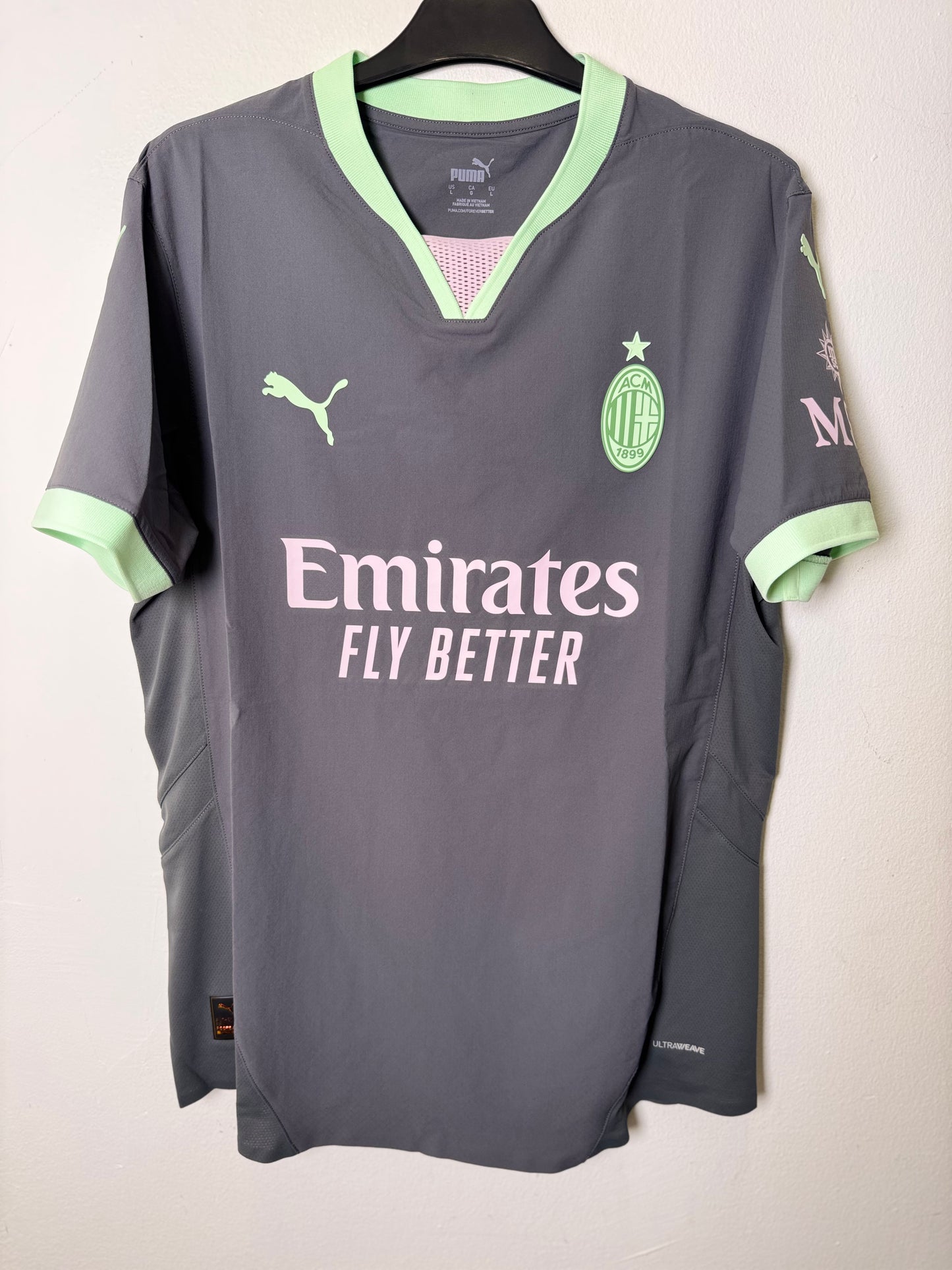 Puma AC Milan Third 24/25 Player spec Pulisic 11 - 10/10