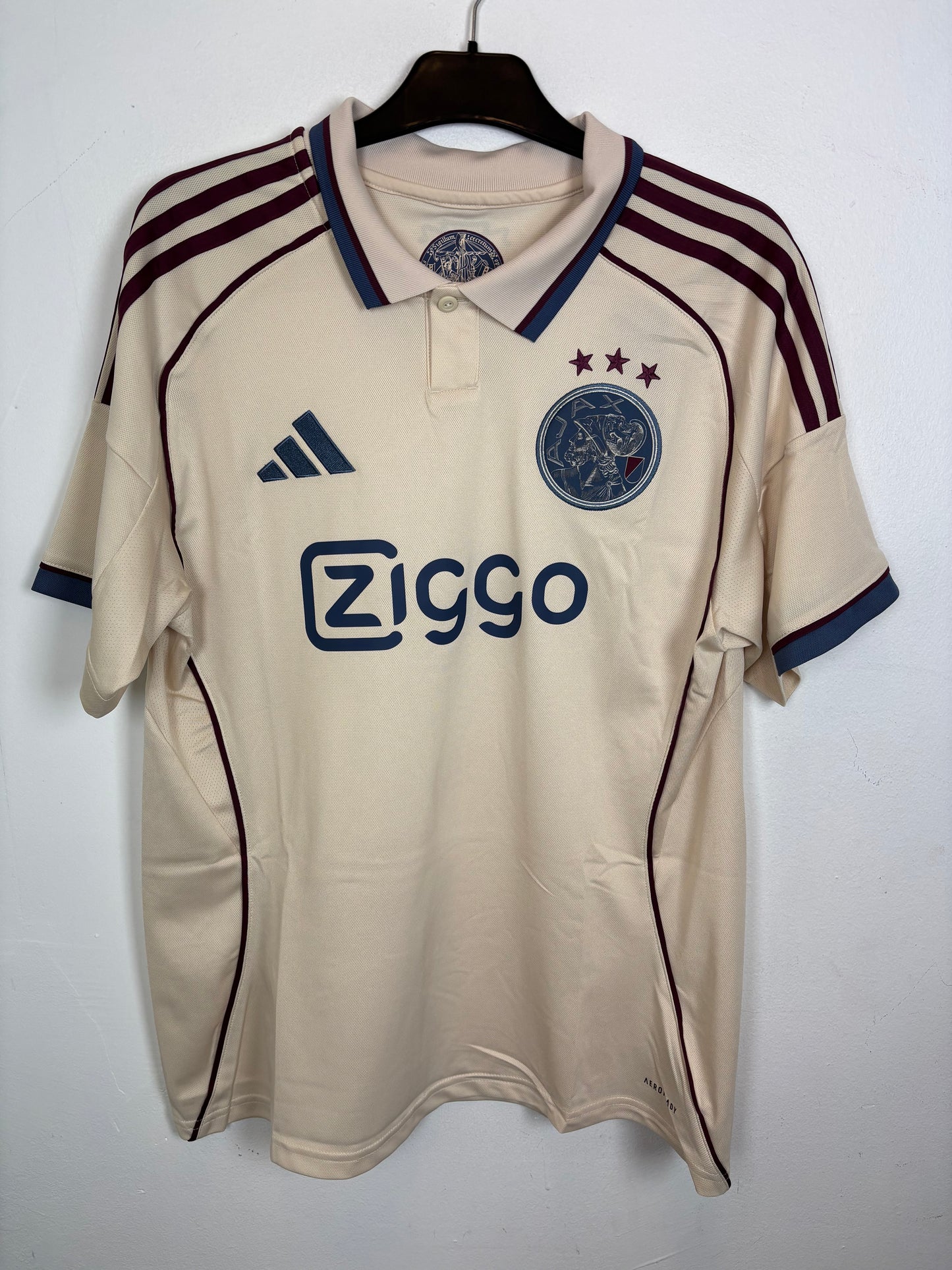Ajax Third 25/26 Oscar 10