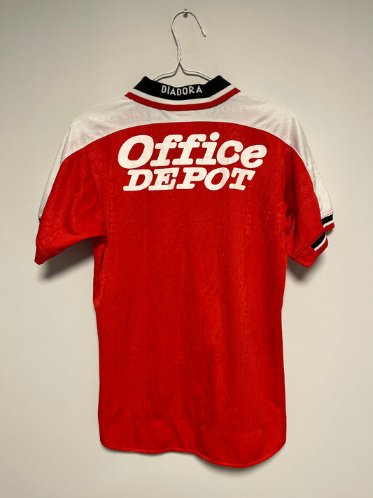 Hapoel Tel Aviv home 00/01 kids