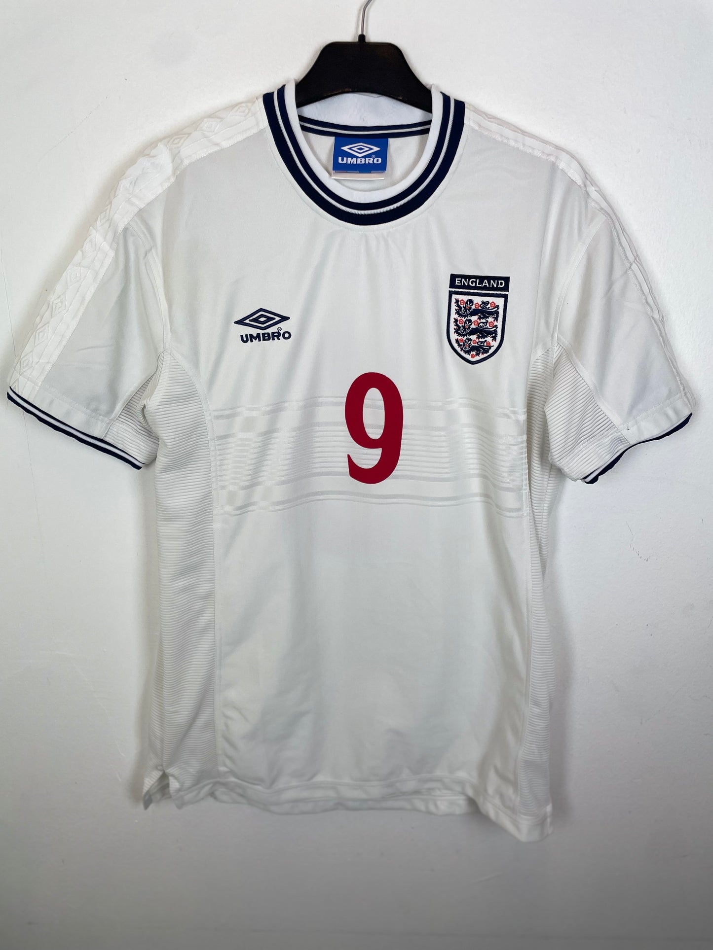 Umbro England home football shirt from 99/01 season in white with red and blue trim, excellent 9/10 condition