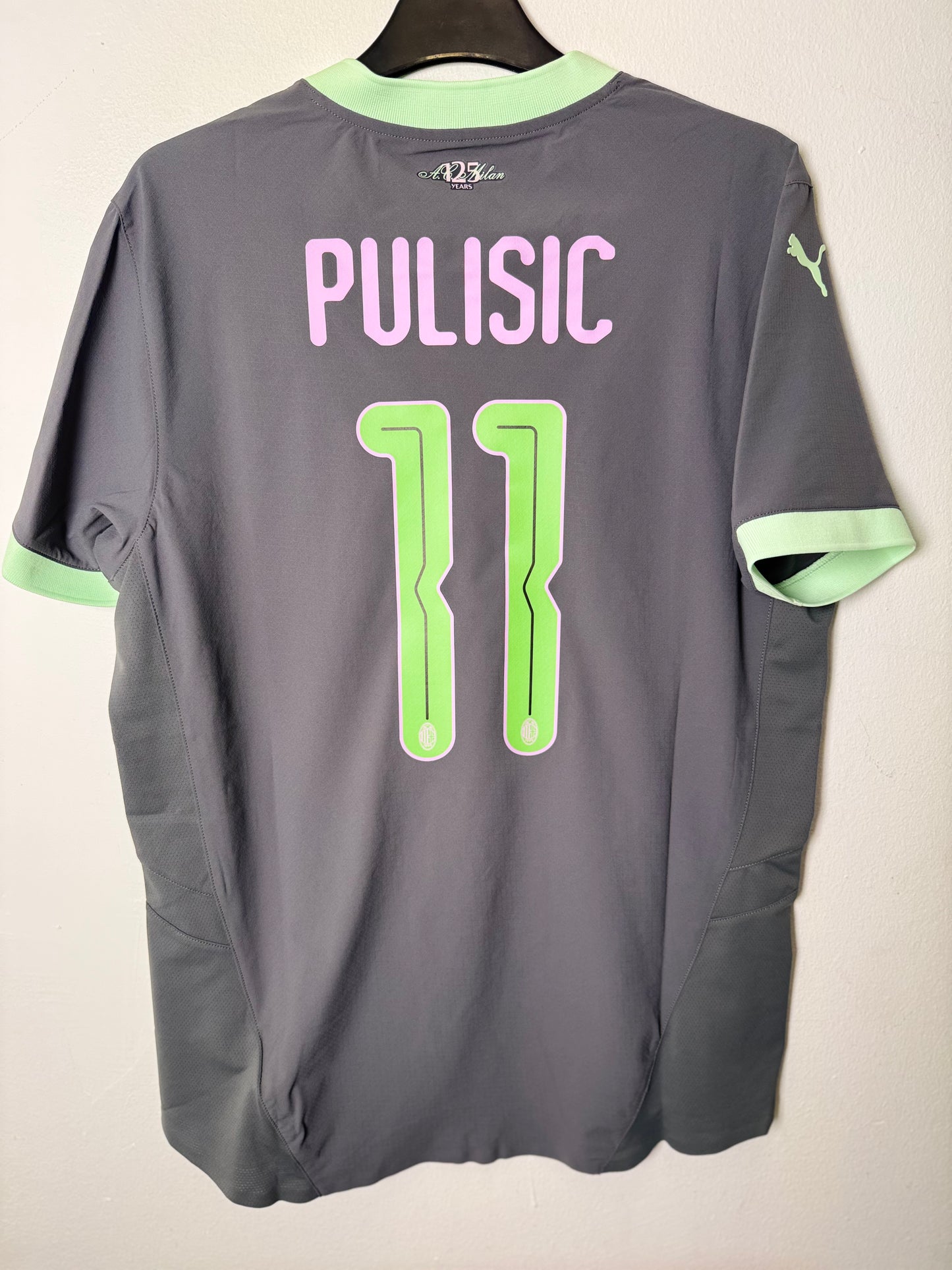 Puma AC Milan Third 24/25 Player spec Pulisic 11 - 10/10