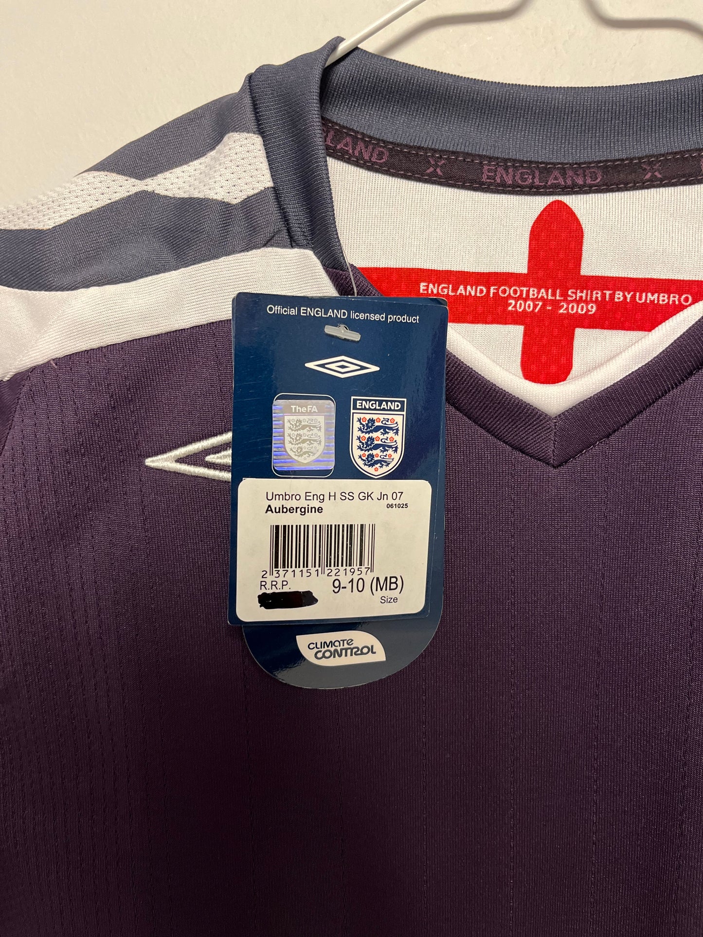 2007-09 Umbro England Goalkeeper Shirt YM | Vintage GK Kit