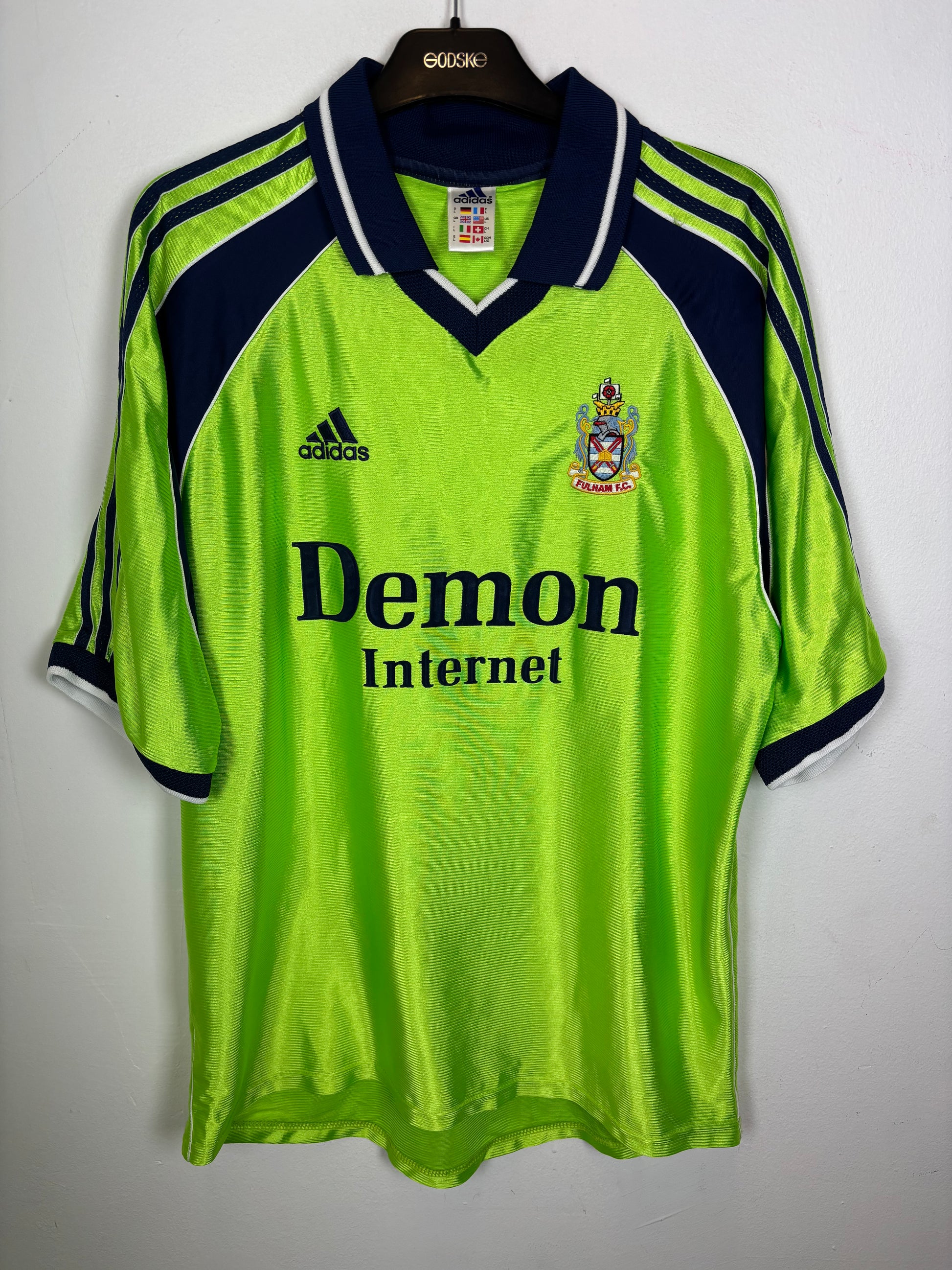 Adidas Fulham away shirt 1999/00 with Horsfield 9 in excellent vintage condition