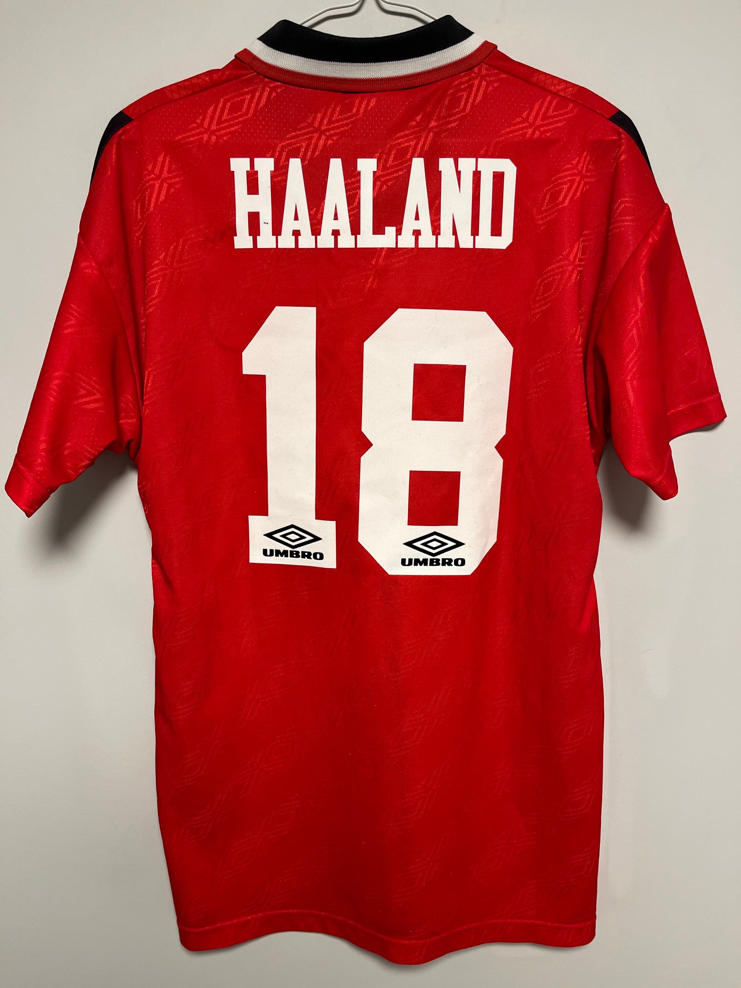Nottingham Forest Home 94/96 Haaland 18 - 8/10