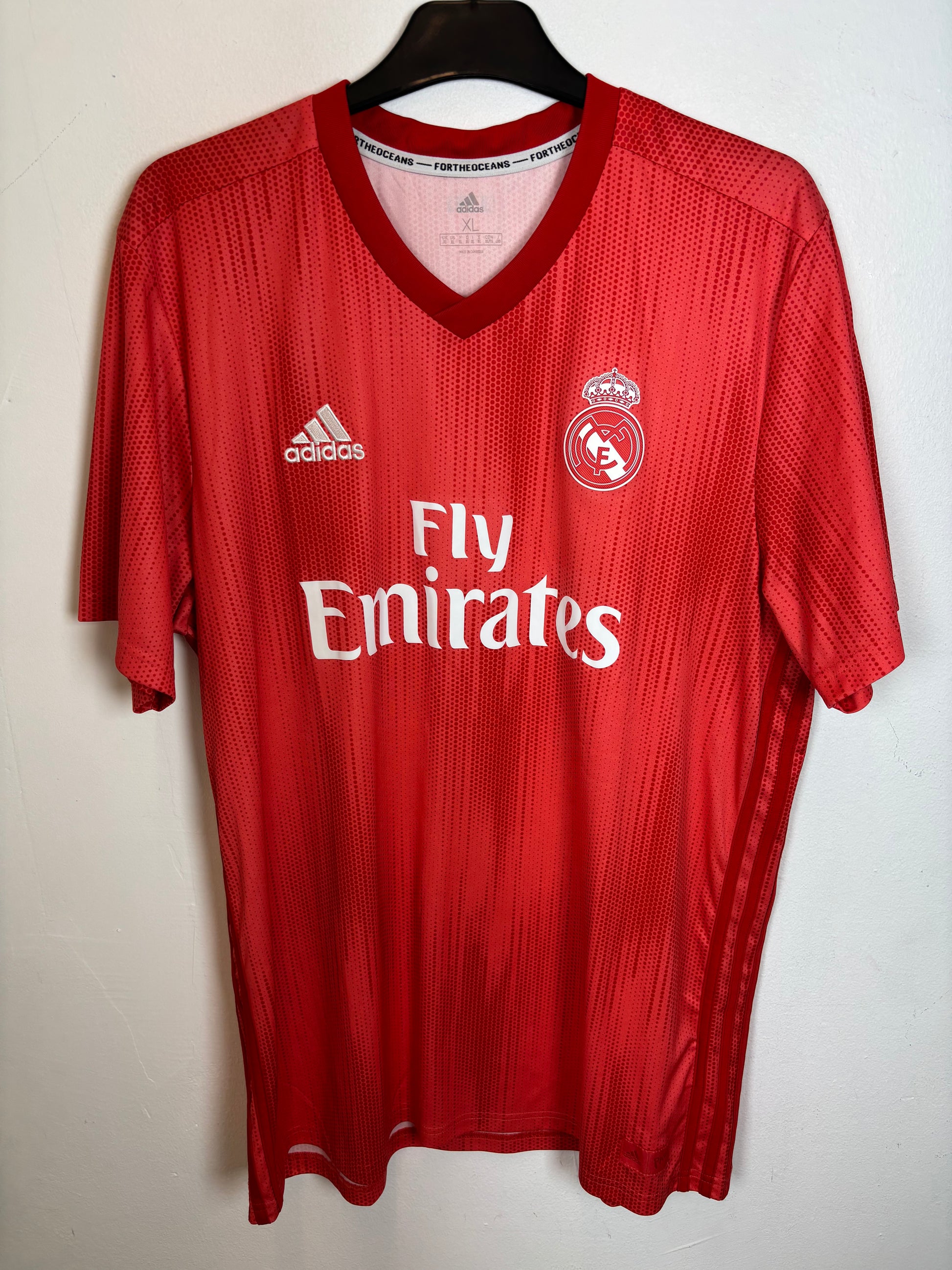 Adidas Real Madrid third shirt 2018/19 Modric #10 front view navy blue