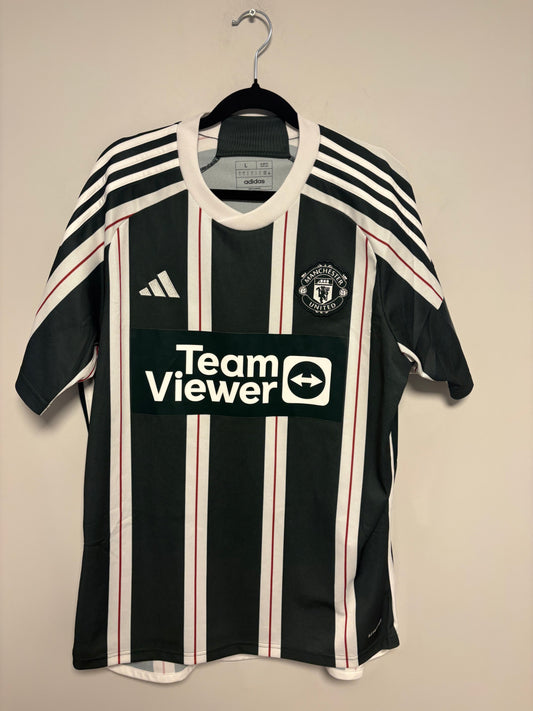 Adidas Manchester United away shirt 2023/24 with Garnacho 17 in excellent 9/10 condition