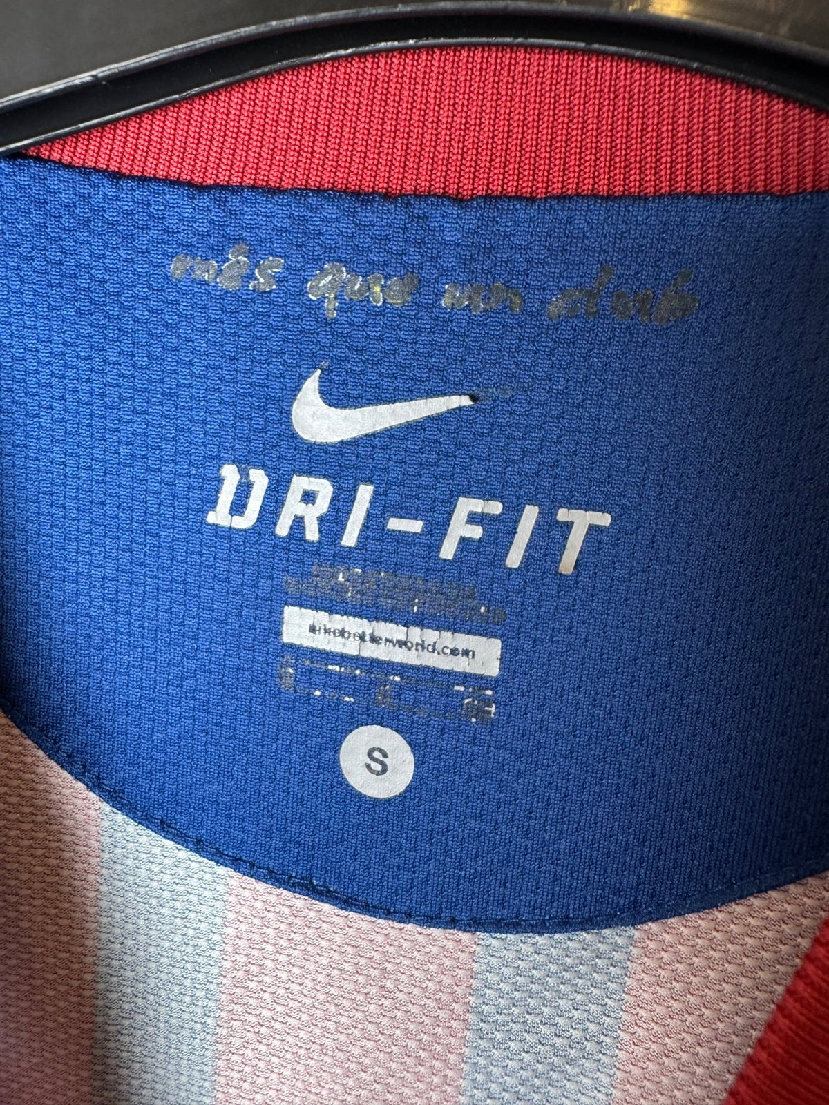 Nike Barcelona Home 11/12 Xavi 6 - 8/10 - TheFootballIdiots