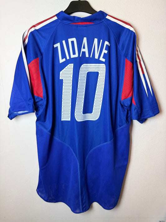 Zidane 10 on the back of the France 2004 home shirt