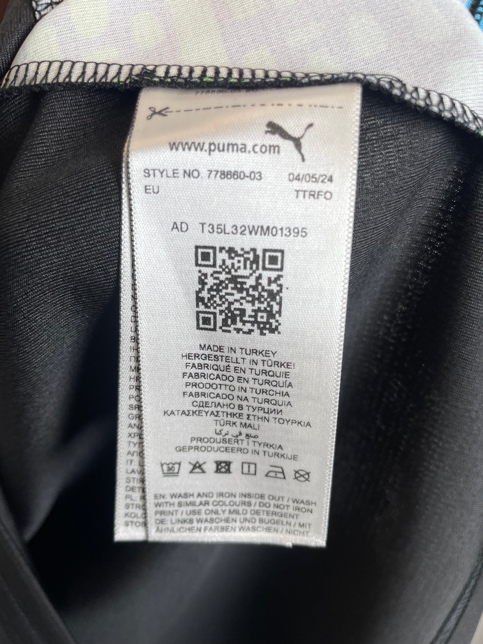 St.Pauli 24/25 third — Puma inner tag and Congstar sponsor detail
