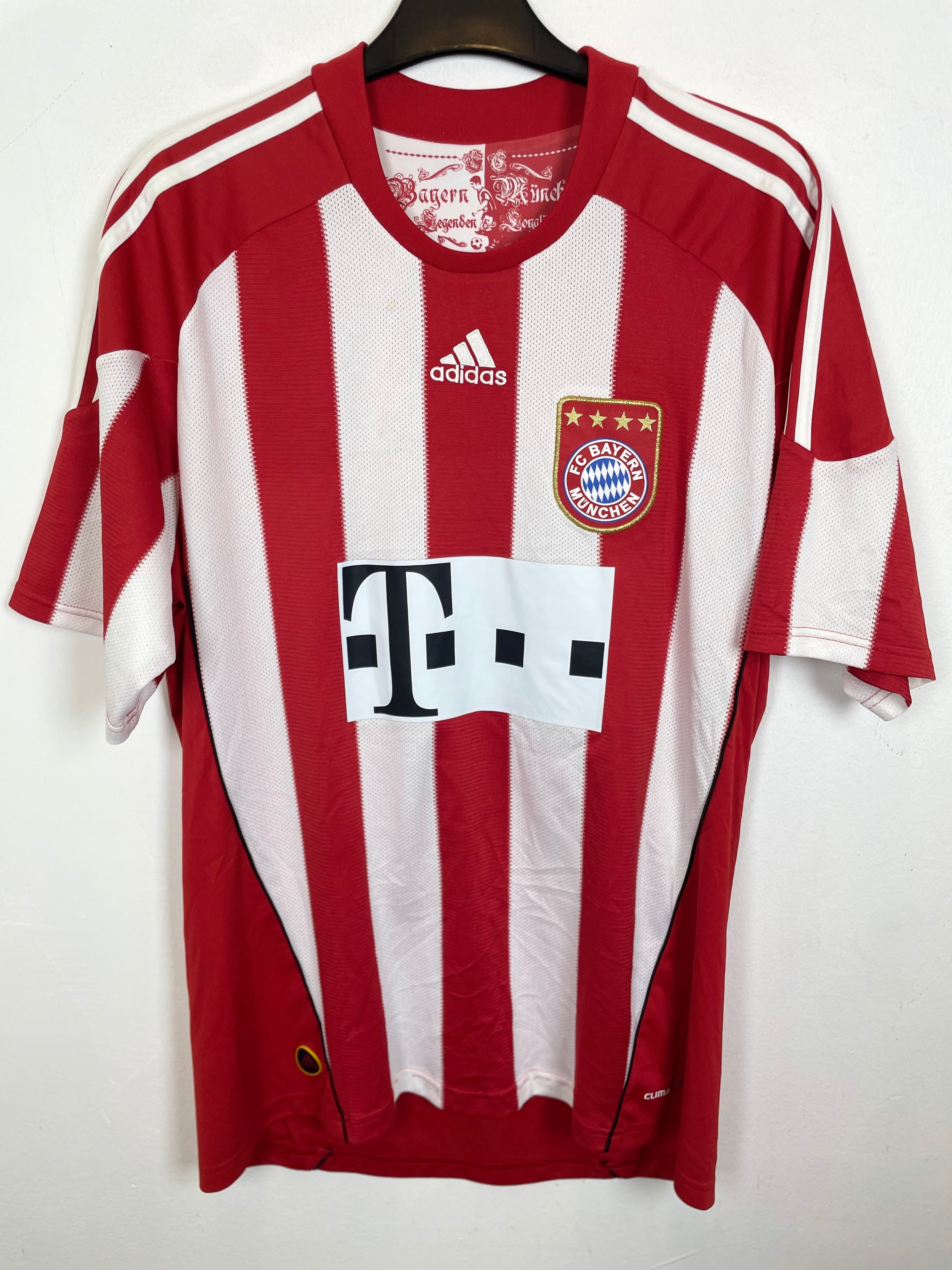 Adidas Bayern Munich 10/11 Home Shirt Kroos 39 | TheFootballIdiots