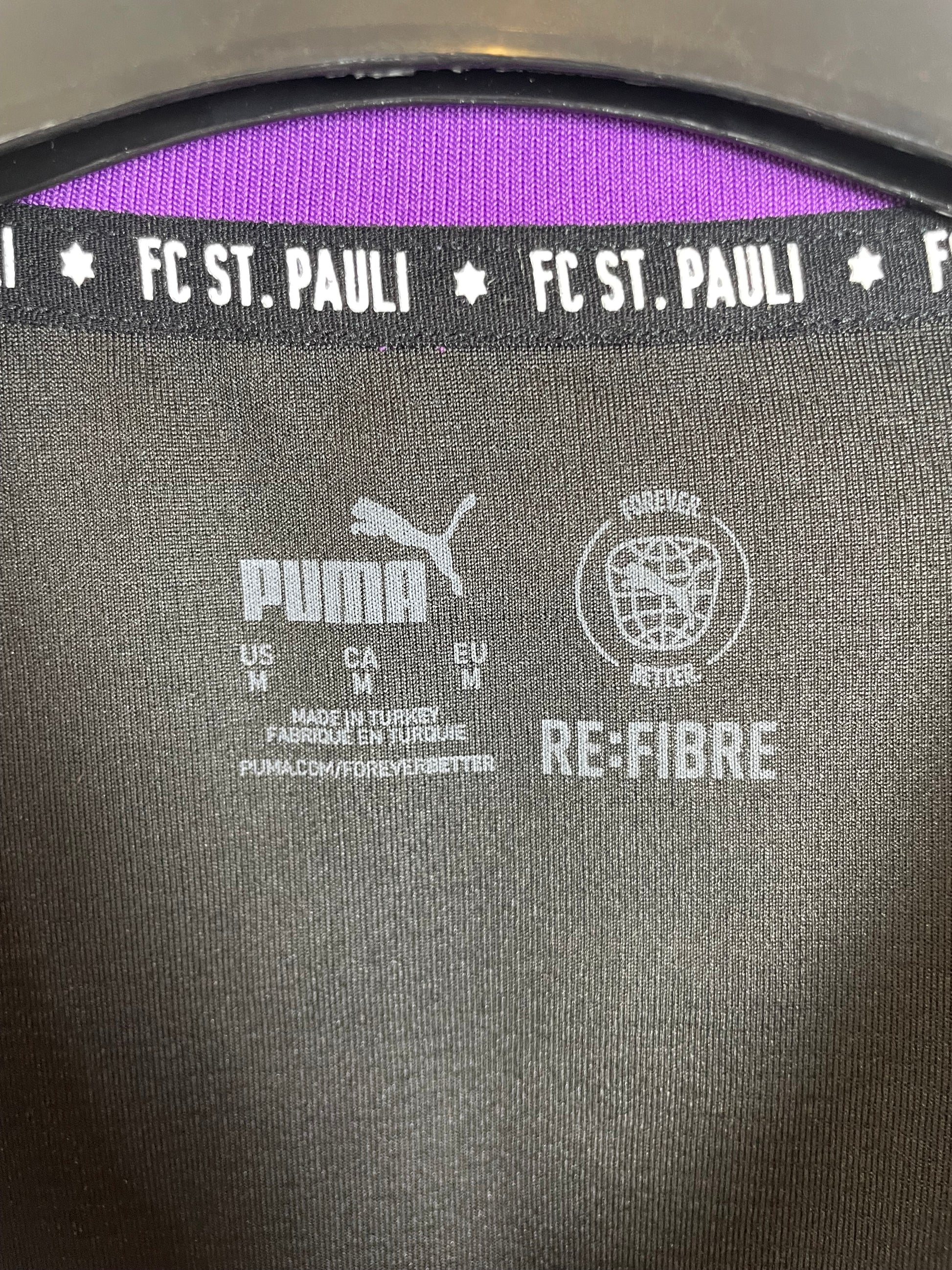 St.Pauli 24/25 third — Puma branding and rainbow FC St.Pauli crest detail