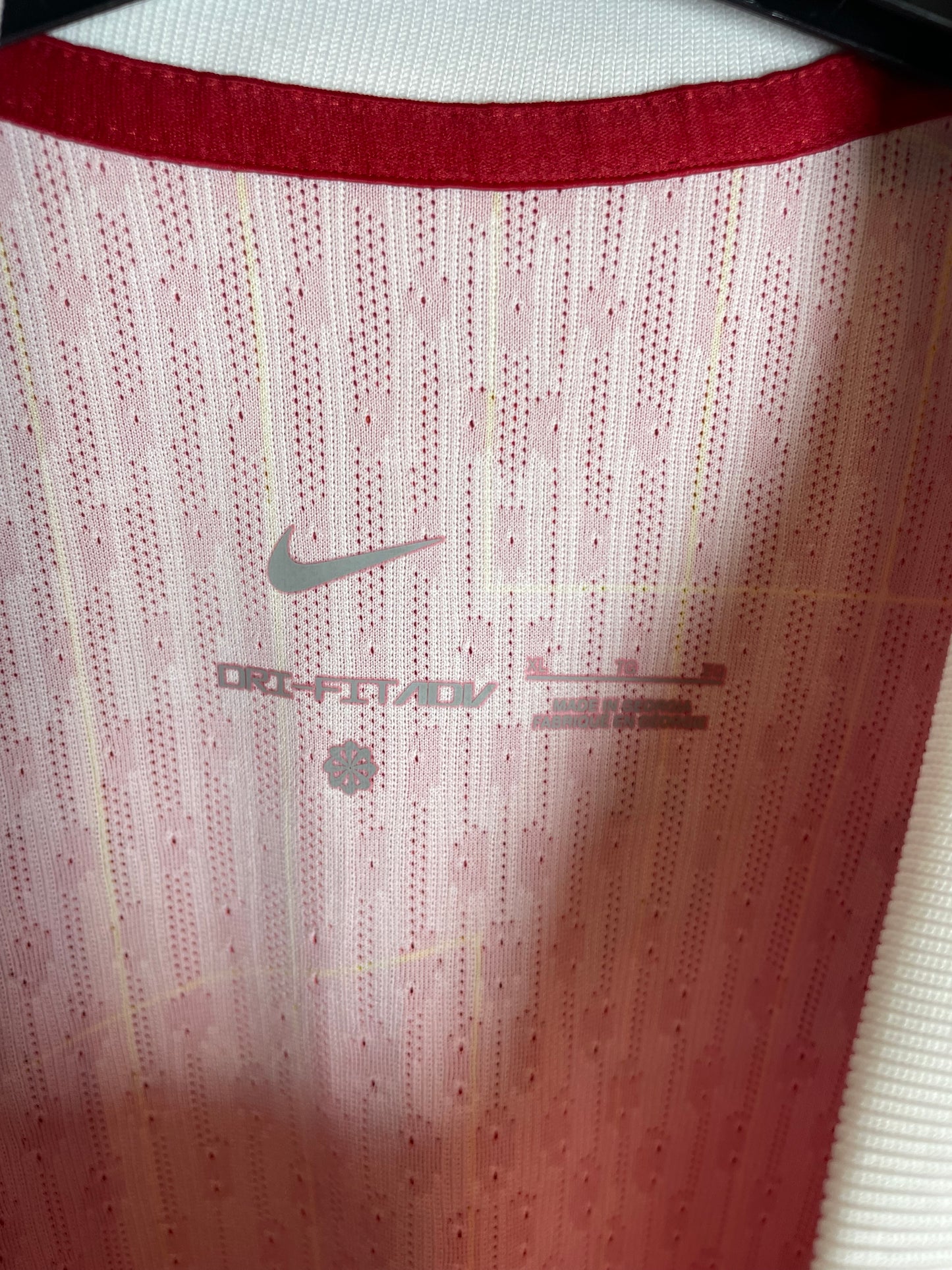 Nike Liverpool Home 24/25 Player Spec M.Salah 11 - 9/10