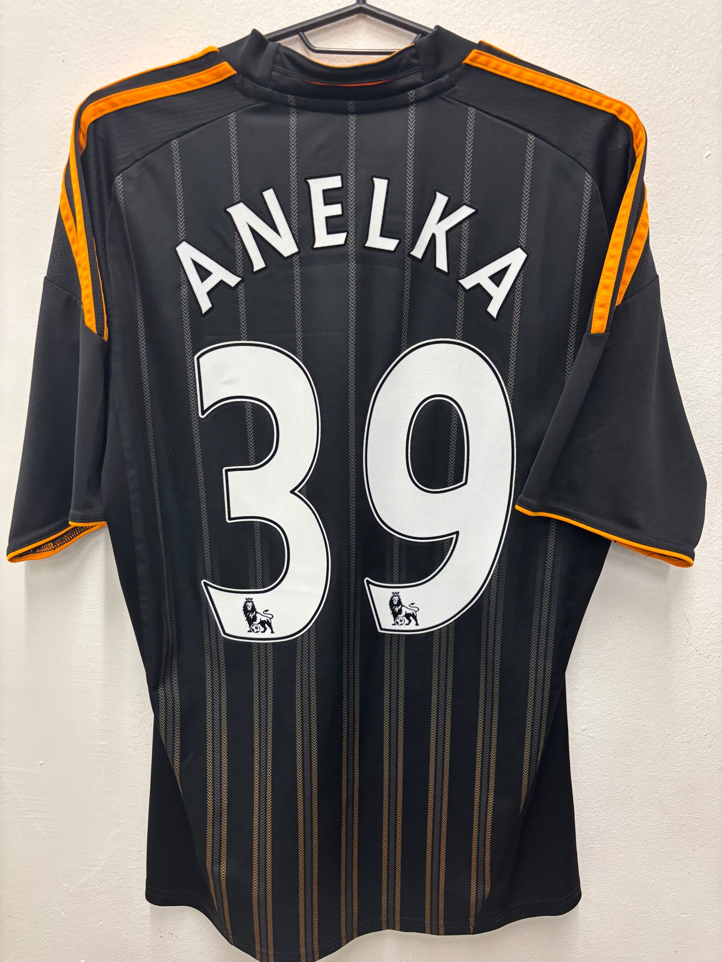 Chelsea Away 10/11 Anelka 39