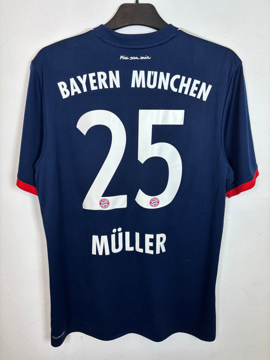 Back of Adidas Bayern Munich 17/18 away shirt displaying Muller name and number 25 in red lettering