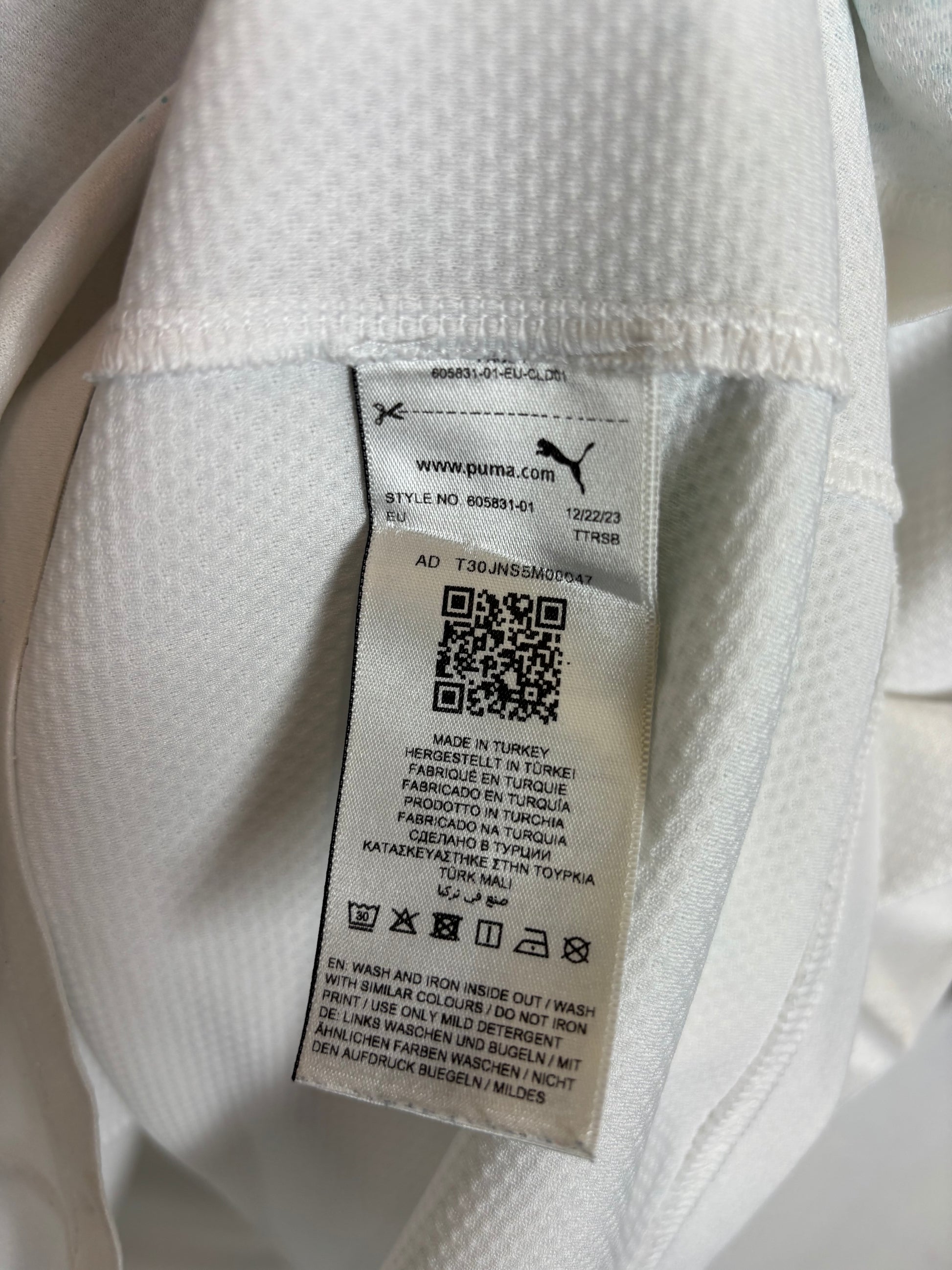 Puma Bodo/Glimt third 2025 shirt size details and fabric quality showing excellent condition