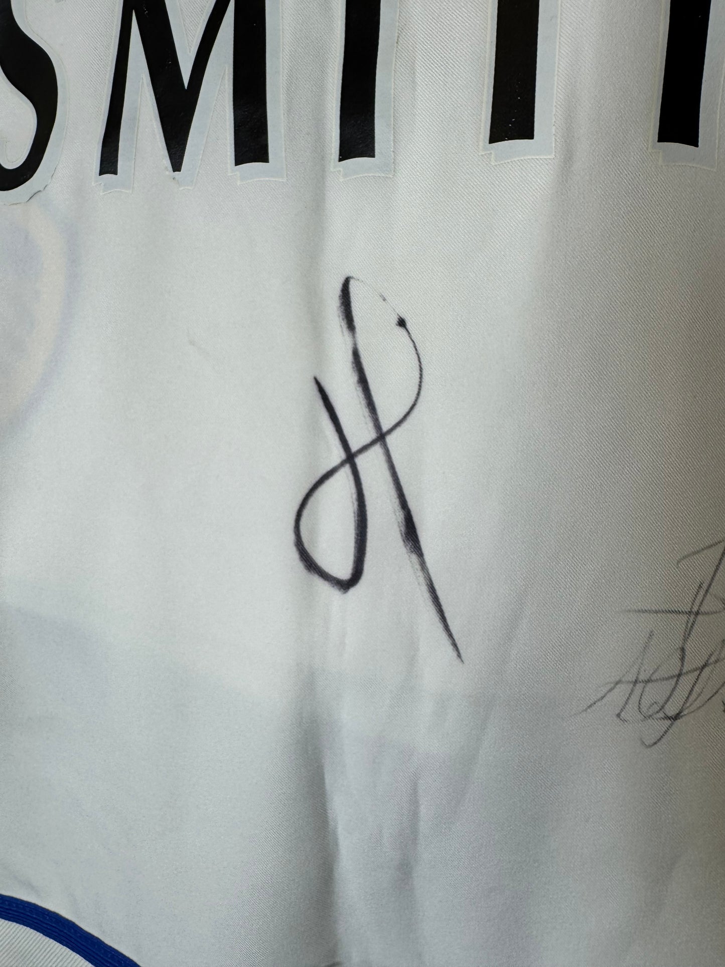 Nike Leeds Home 02/03 Smith signed? Kids incl shorts - 8/10