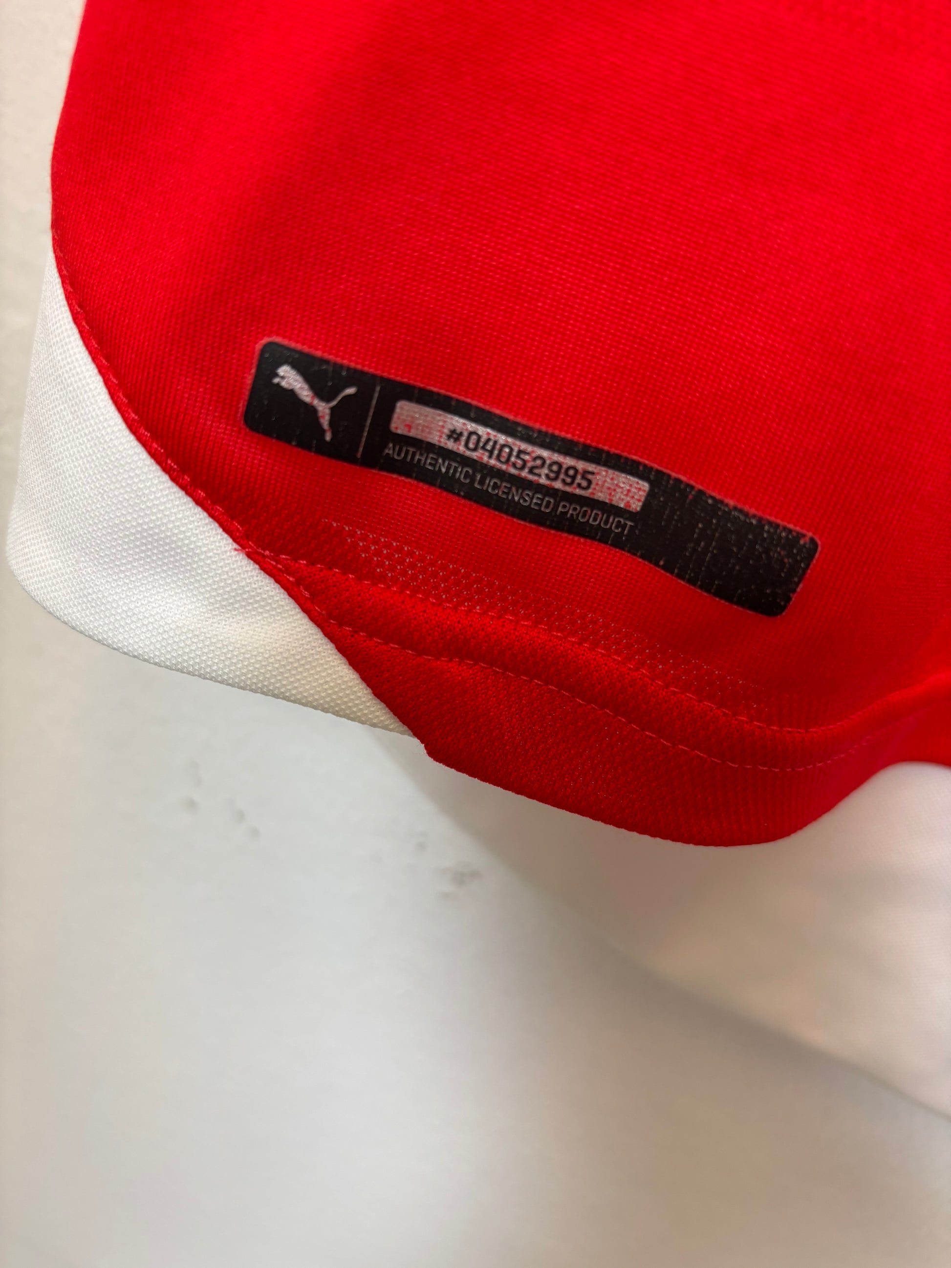 Puma Arsenal 15/16 home shirt sponsor detail and sleeve patches, size M, excellent condition