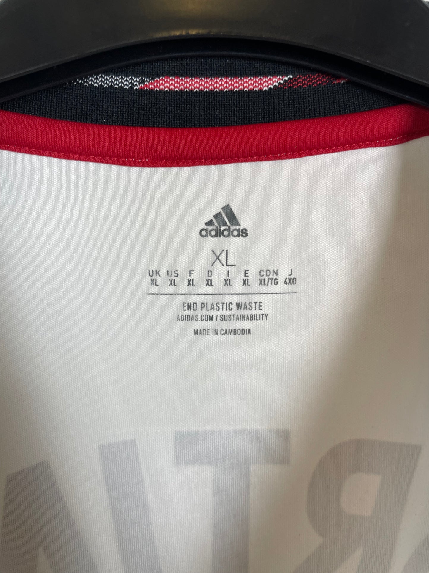 Manchester United Away 22/23 Martinez 6