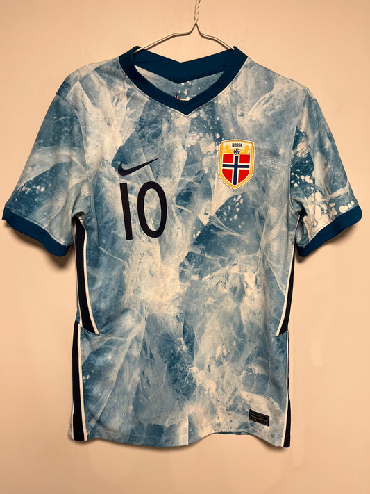 Norway Away 2020 Odegaard 10 - 9/10
