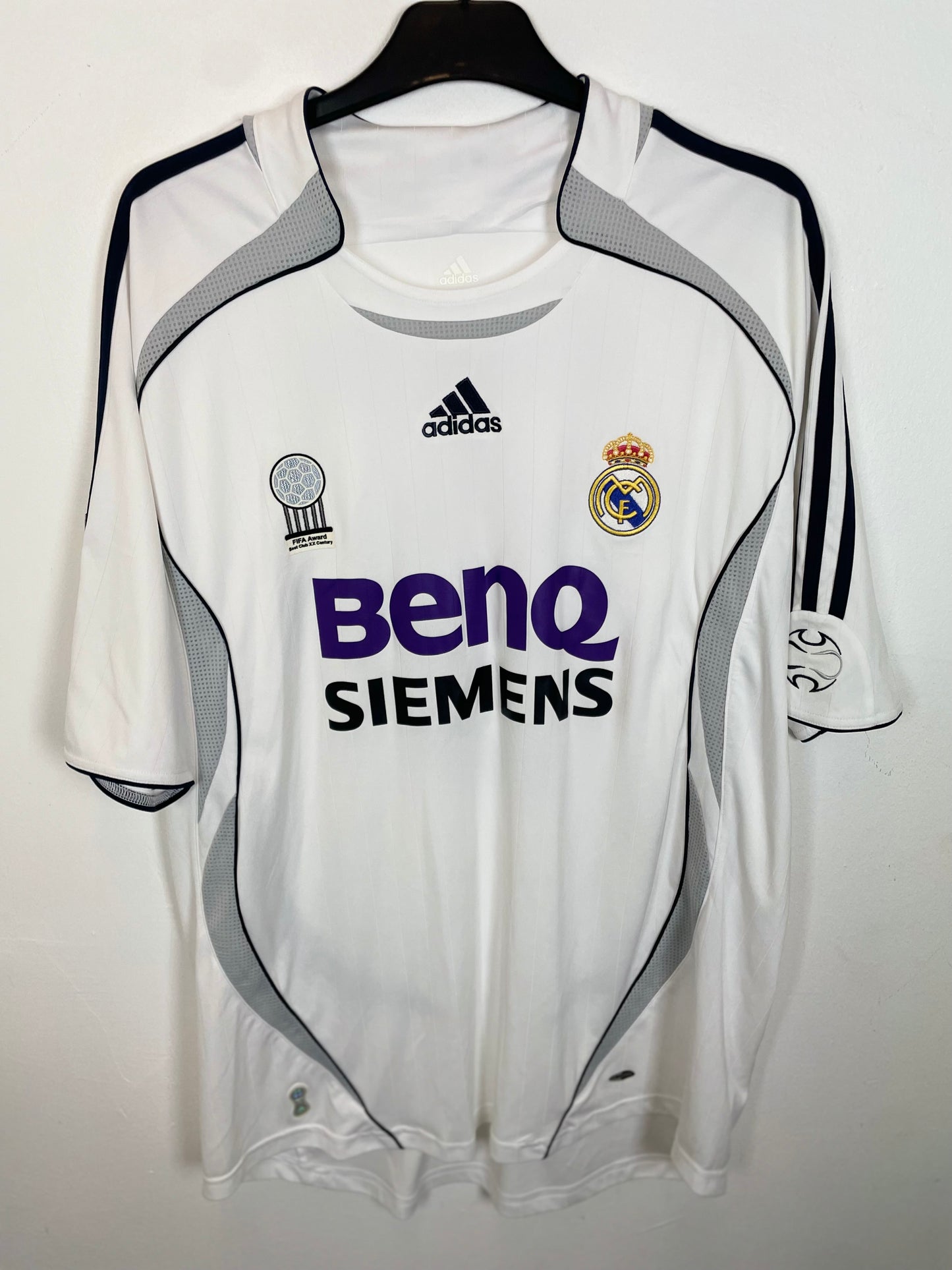 Adidas Real Madrid white home shirt 2006/07 with Ronaldo 9 in excellent 9/10 condition