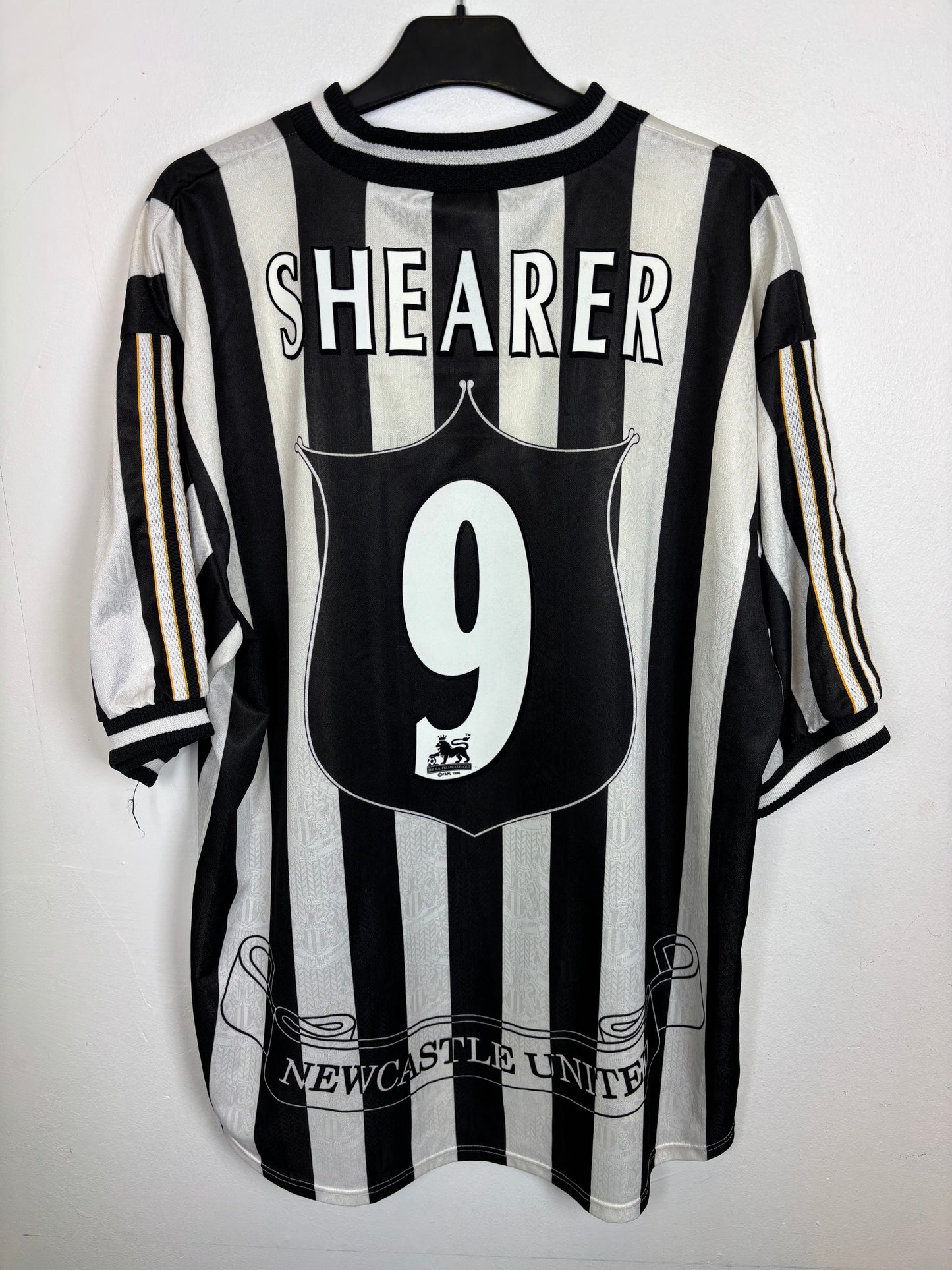 Newcastle United Home 97/99 Shearer 9 - 9/10