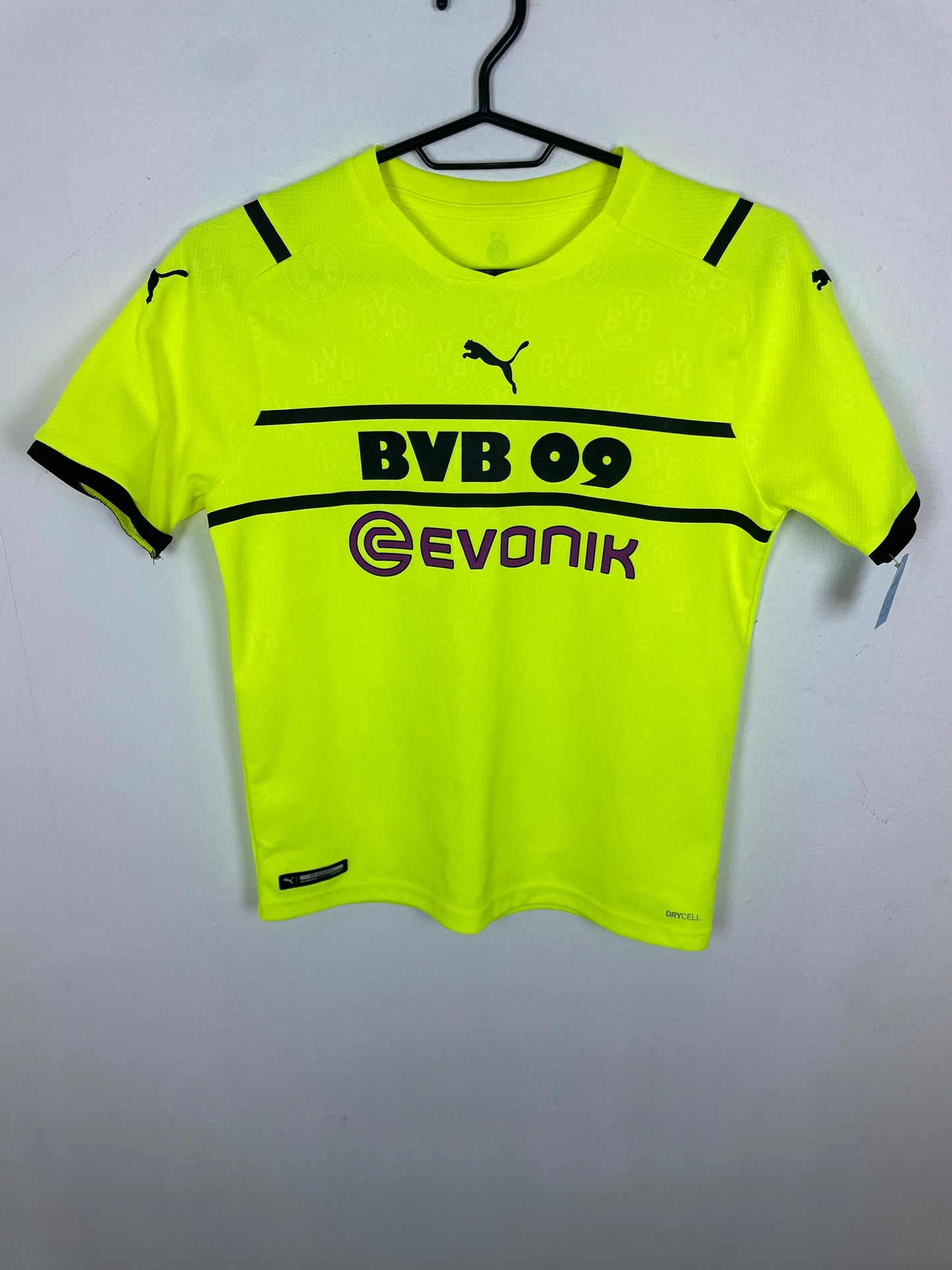 Puma Borussia Dortmund third kit 21/22 with Bellingham 22 in kids size 11-12Y, excellent condition