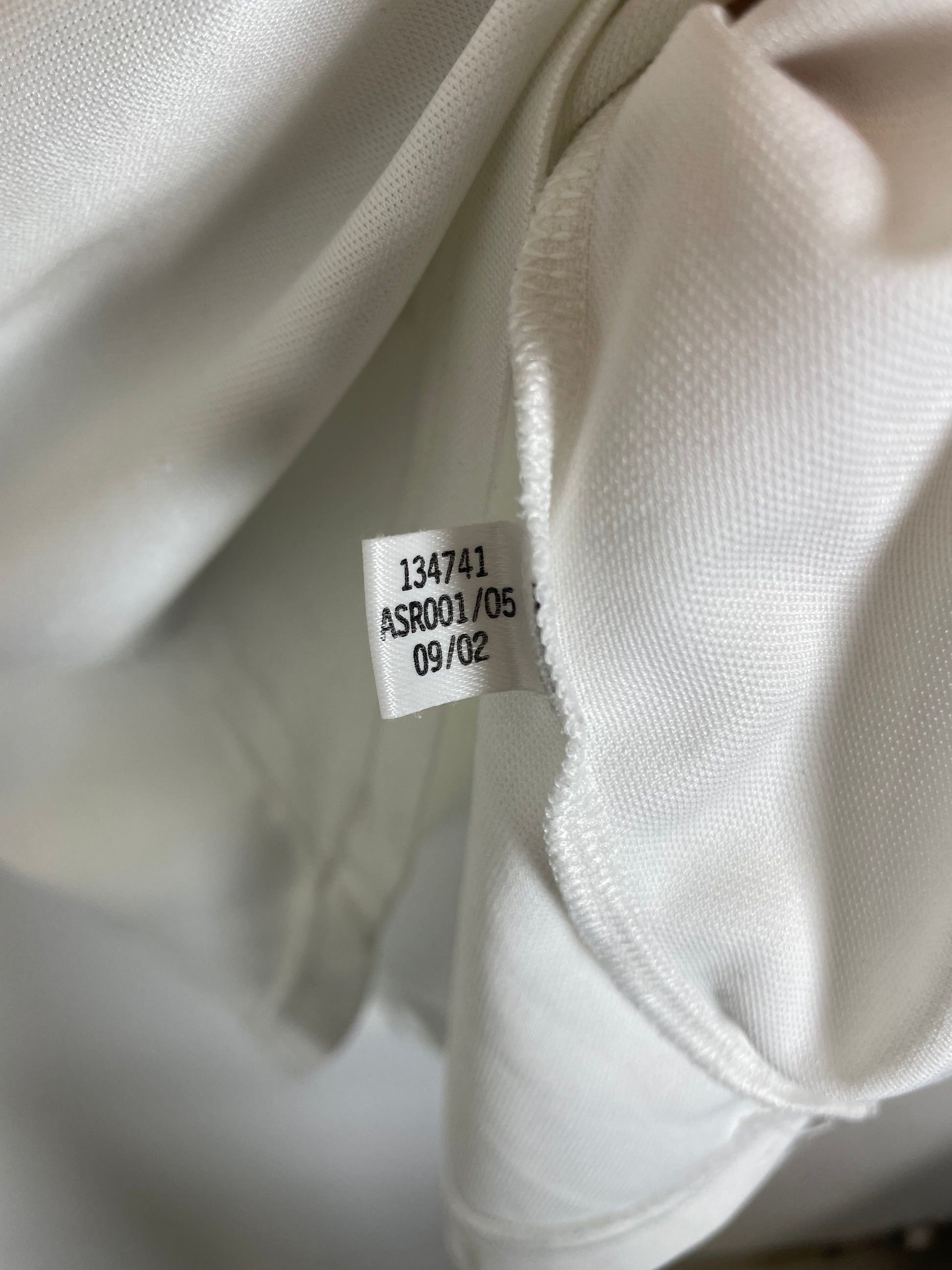 Adidas branding and sizing label detail on Real Madrid 01/02 Ronaldo kids football shirt