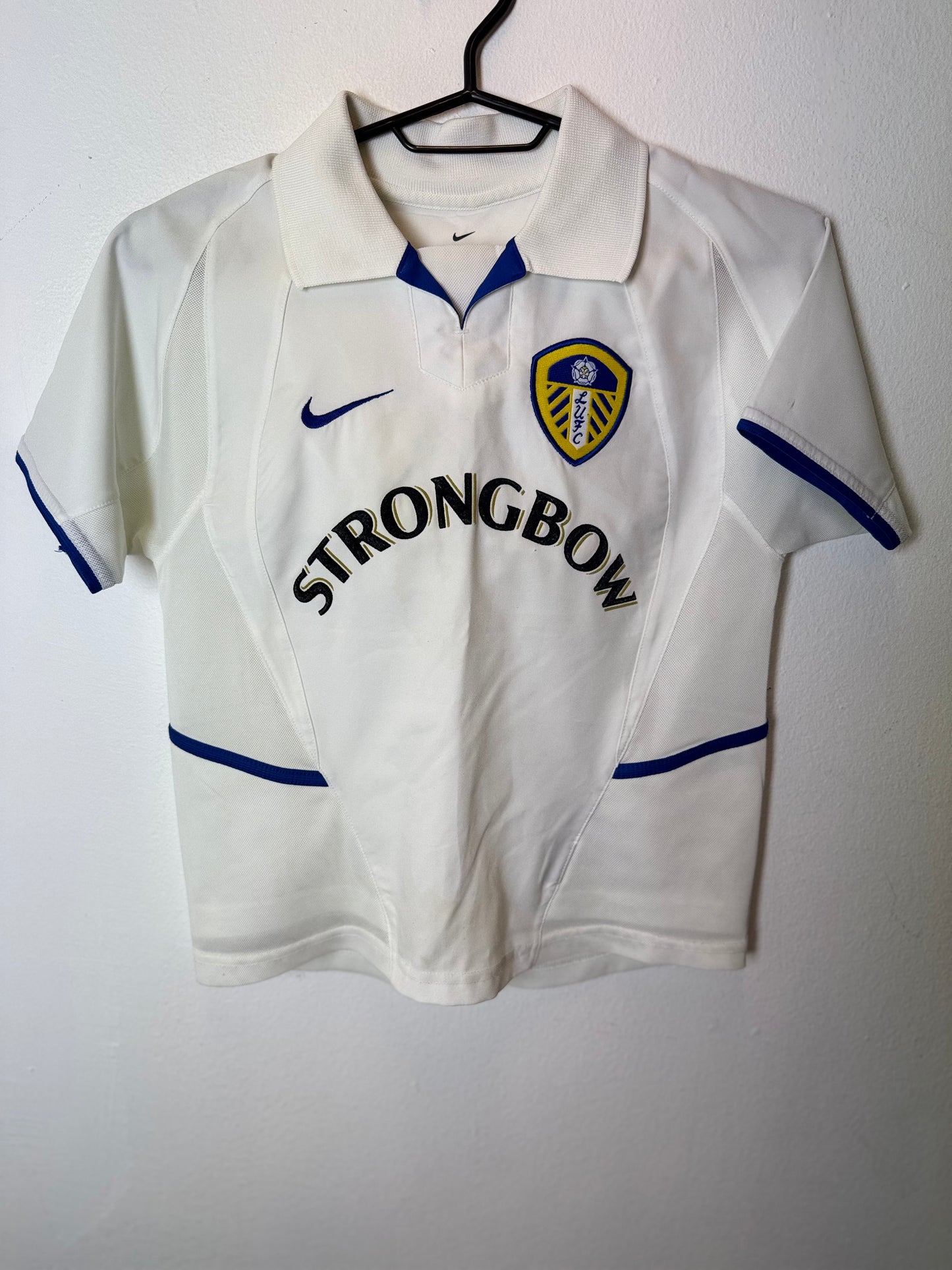 Nike Leeds Home 02/03 Smith signed? Kids incl shorts - 8/10