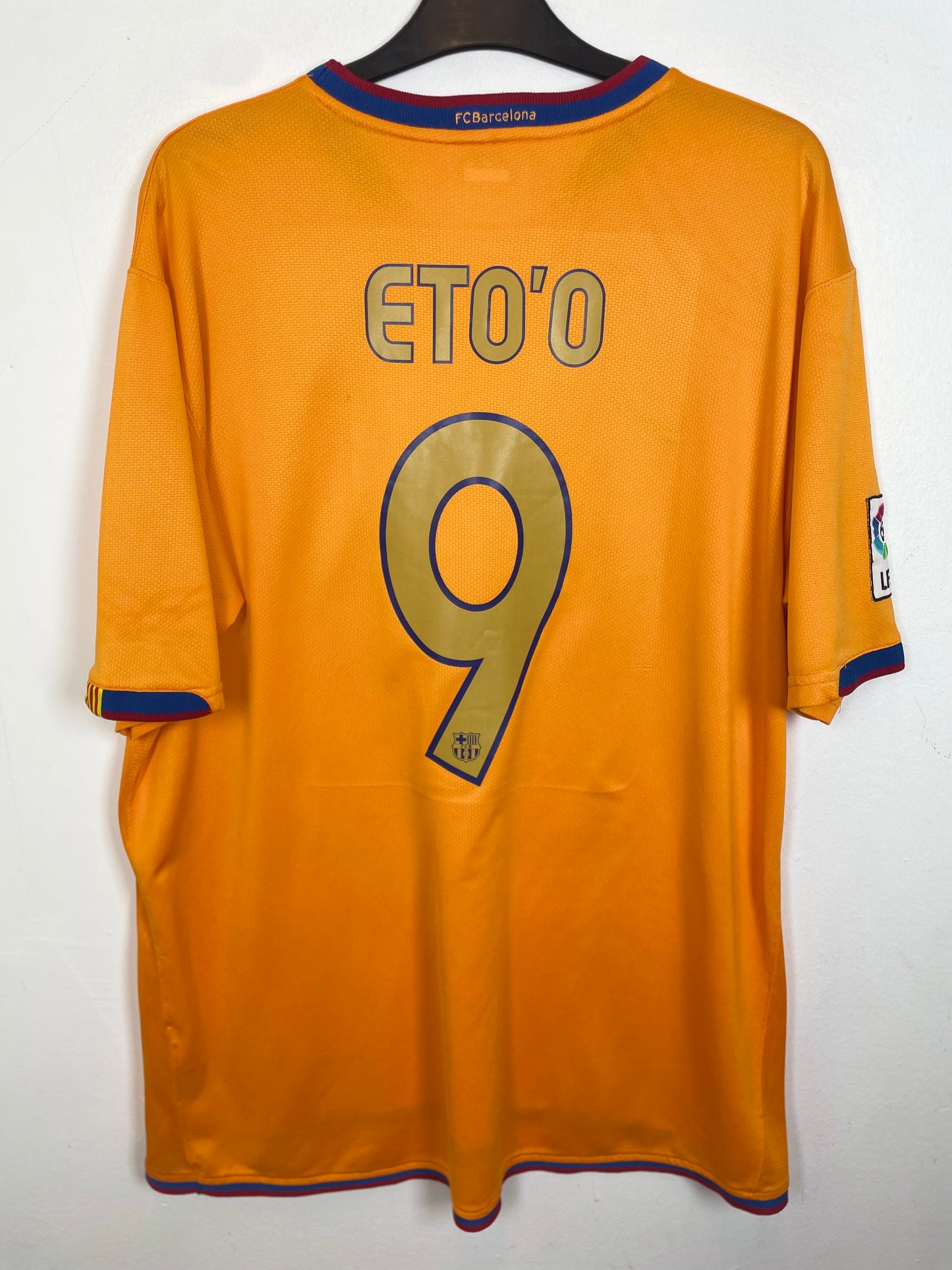 Barcelona 06/07 away — back with Eto'o 9 La Liga nameset