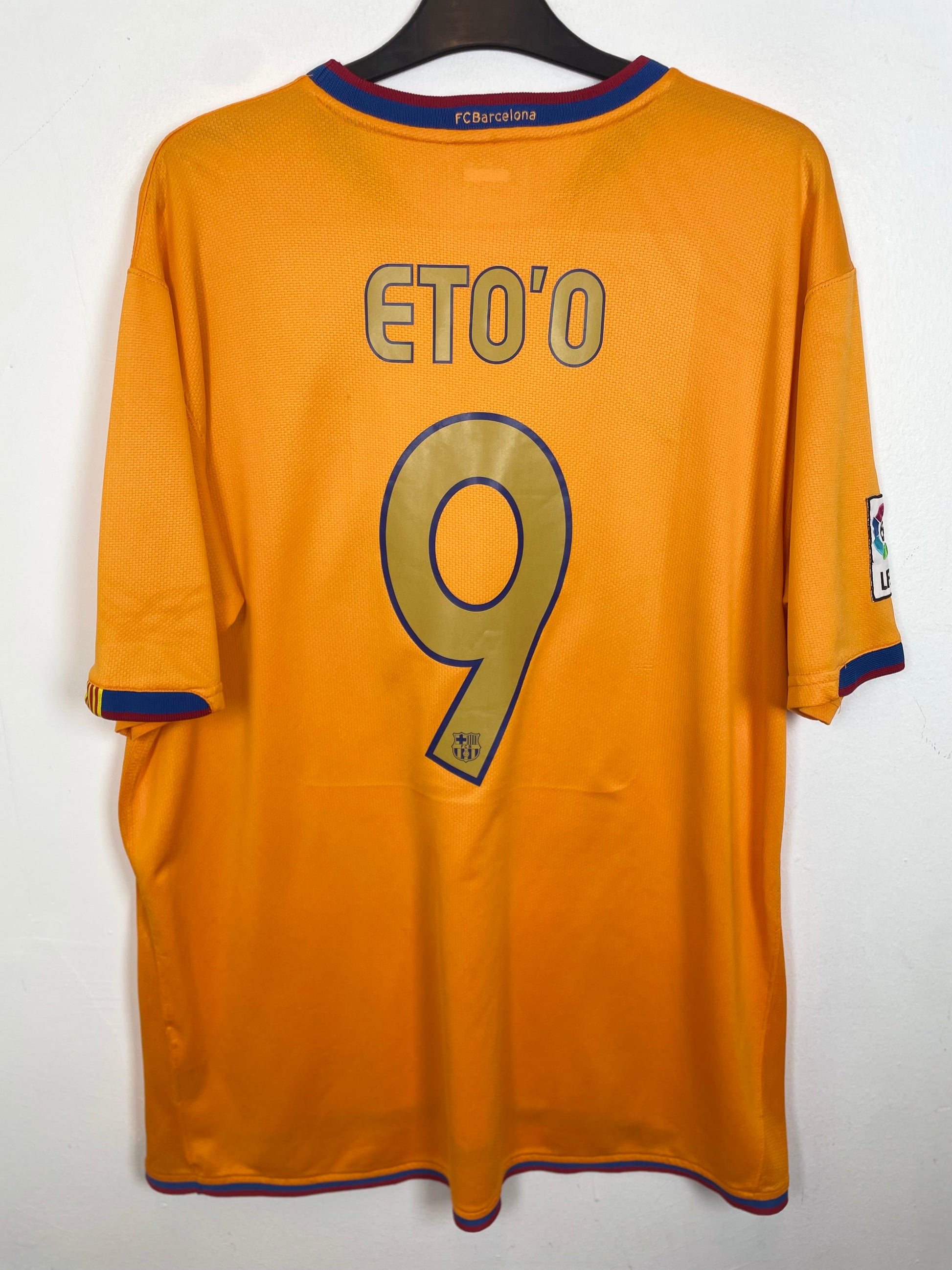 Barcelona 06/07 away — back with Eto'o 9 La Liga nameset