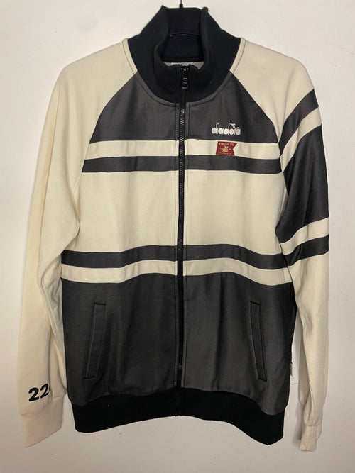 Viking FK matchday tracksuit size S showing sponsor details and sleeve branding