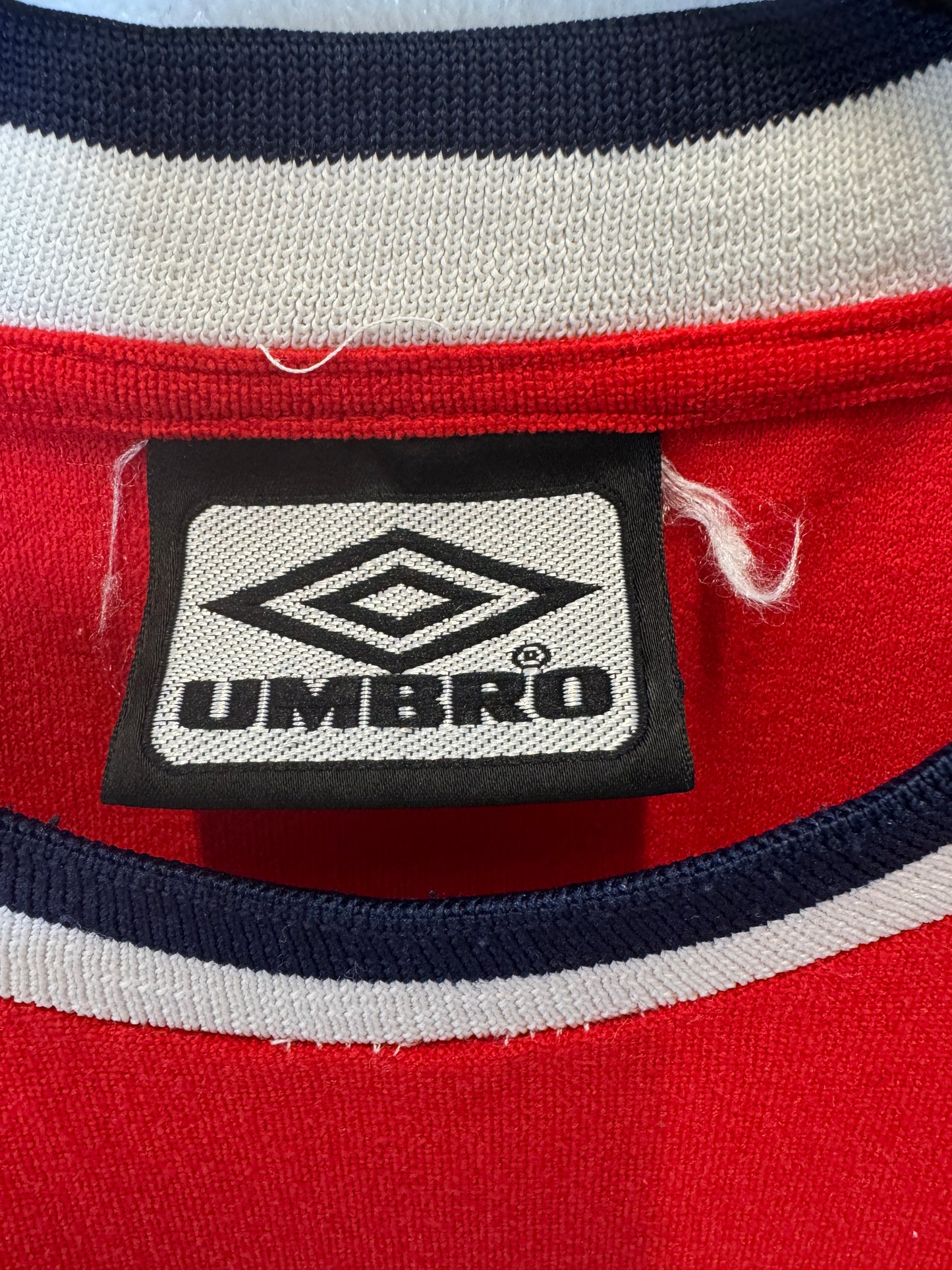 Umbro Norway 2000 Home TA FLO 9 - 8/10
