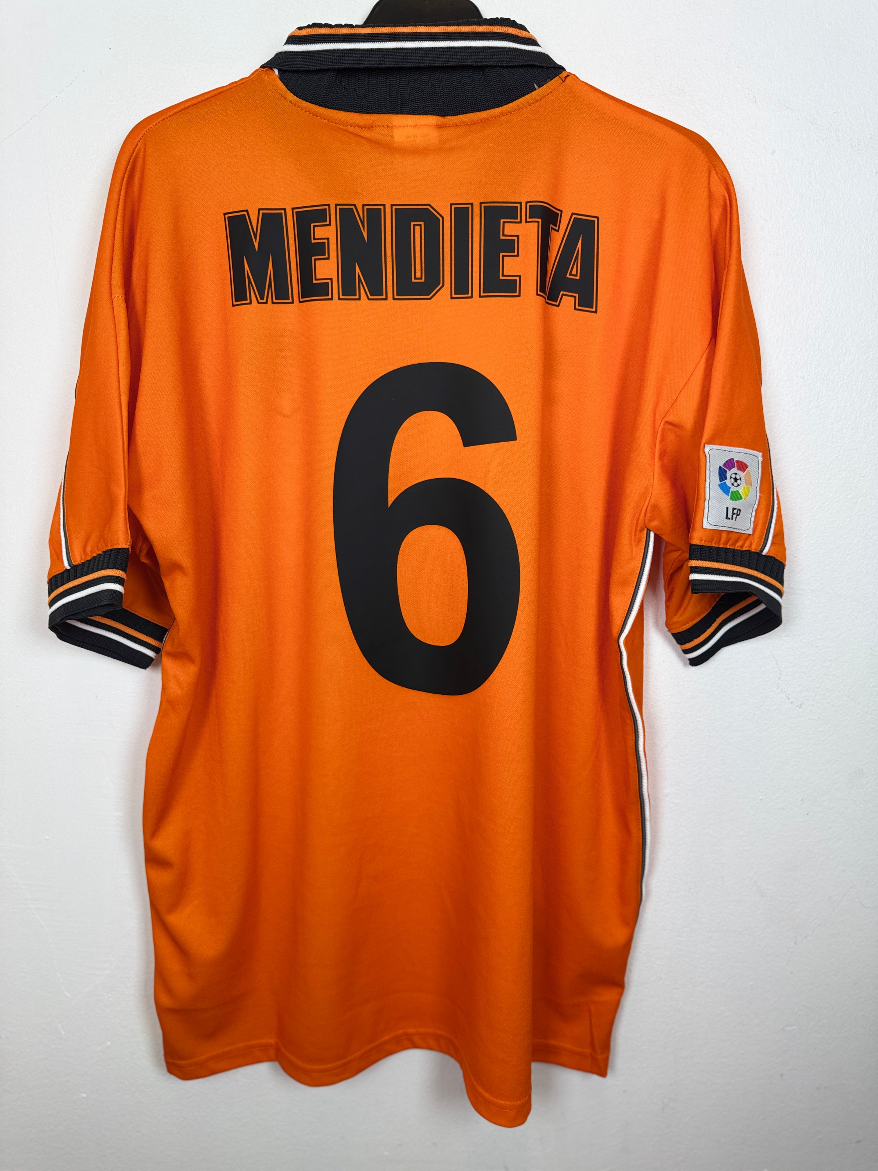 Luanvi Valencia Away 99/00 Mendieta 6 - 8/10