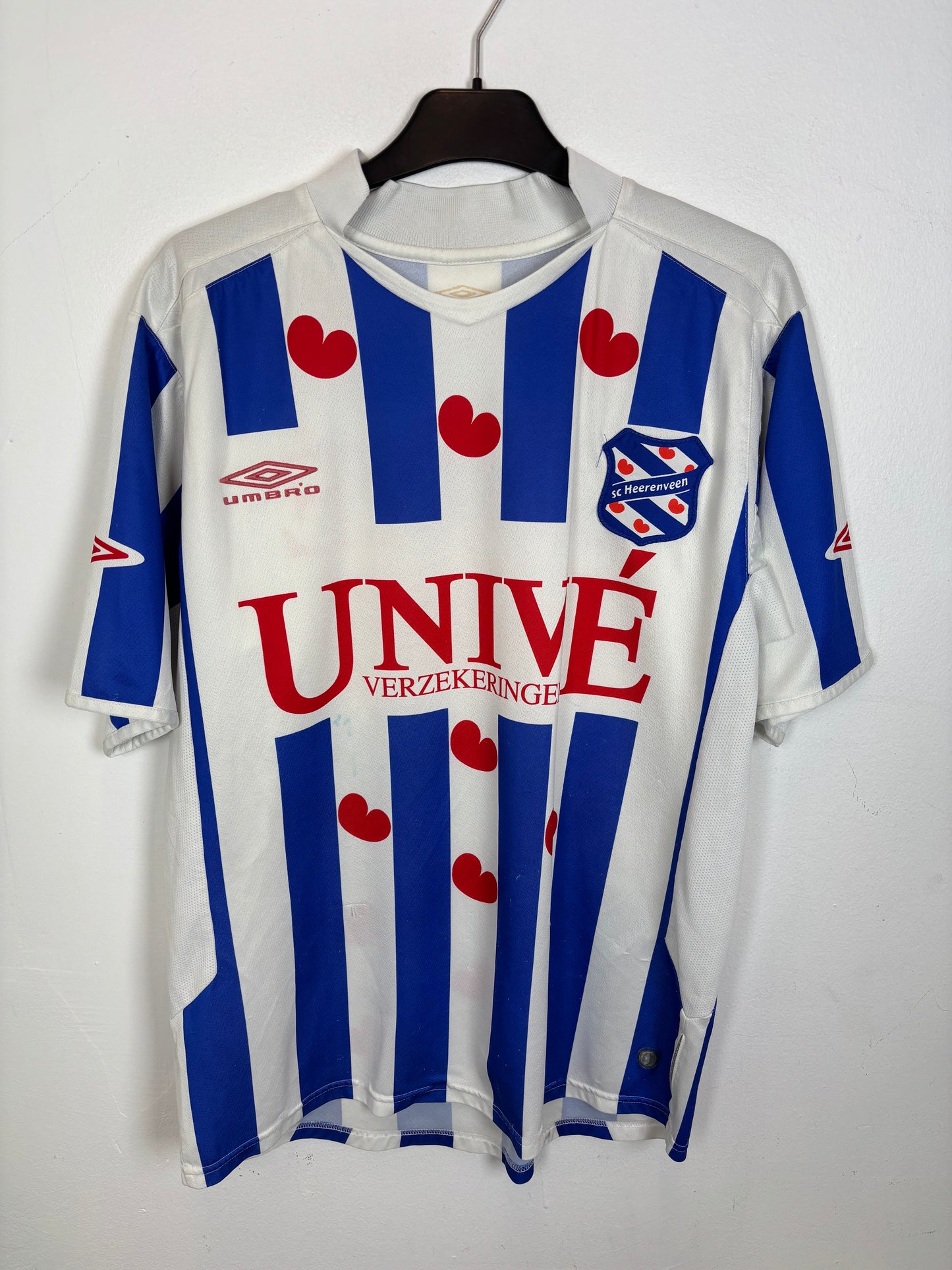 Official Umbro Heerenveen 2005/06 Home Shirt