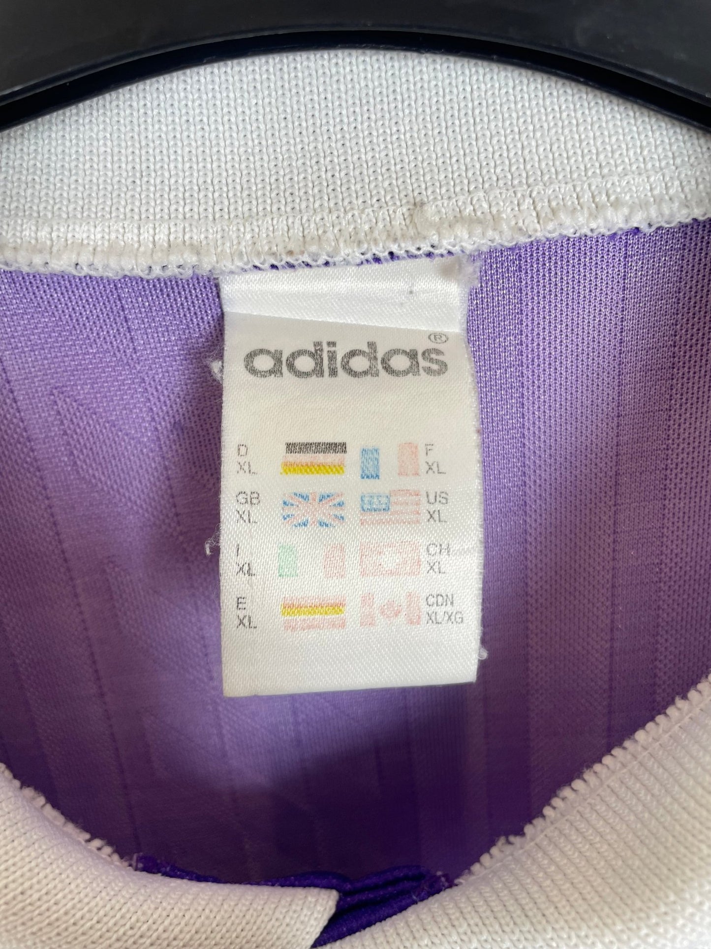 Back of the vintage Anderlecht 1994-96 away shirt with the Zetterberg number 10 print, shown in full rear detail