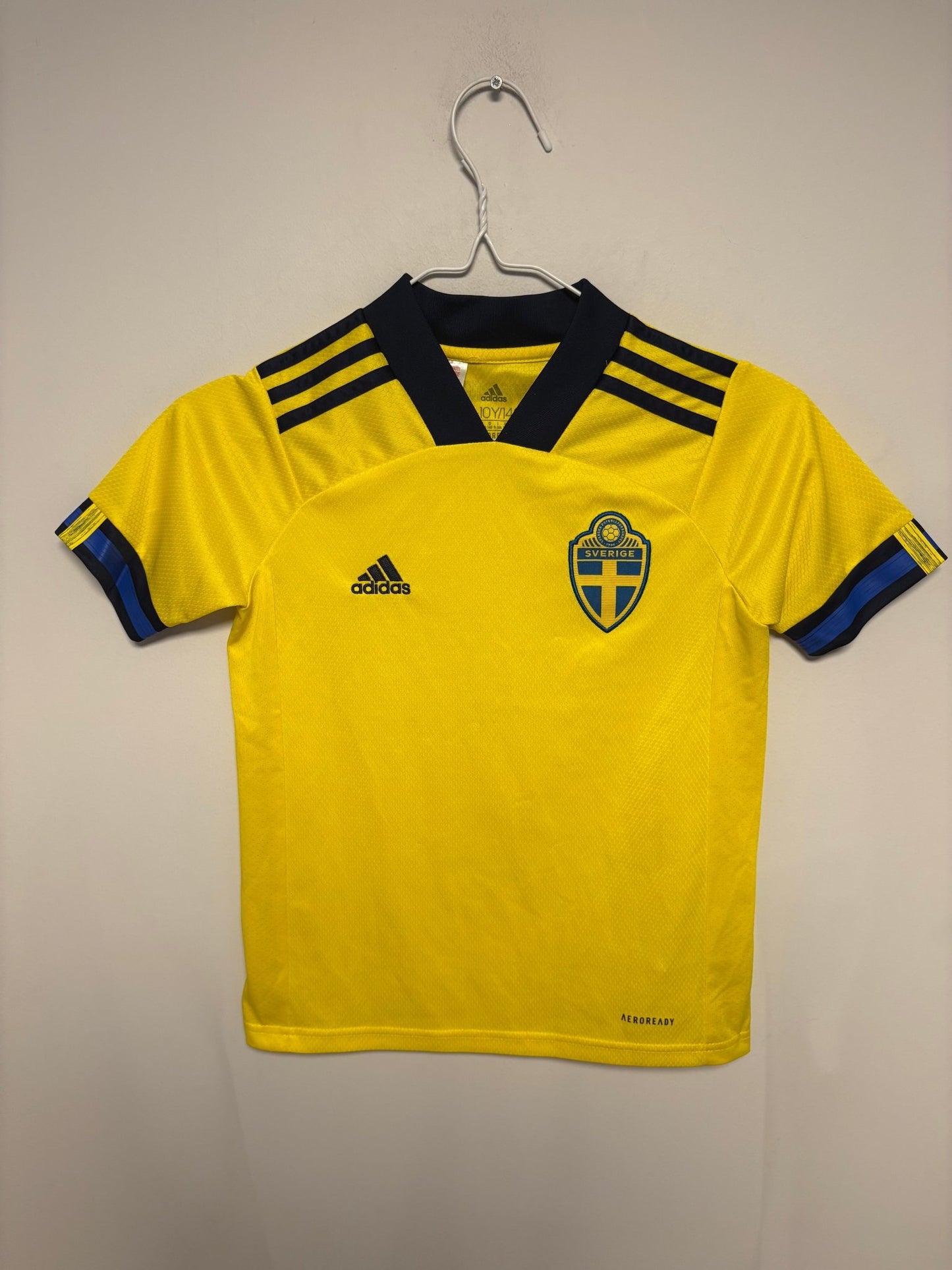Adidas Sweden Home 2020 Kids - 8/10 - TheFootballIdiots