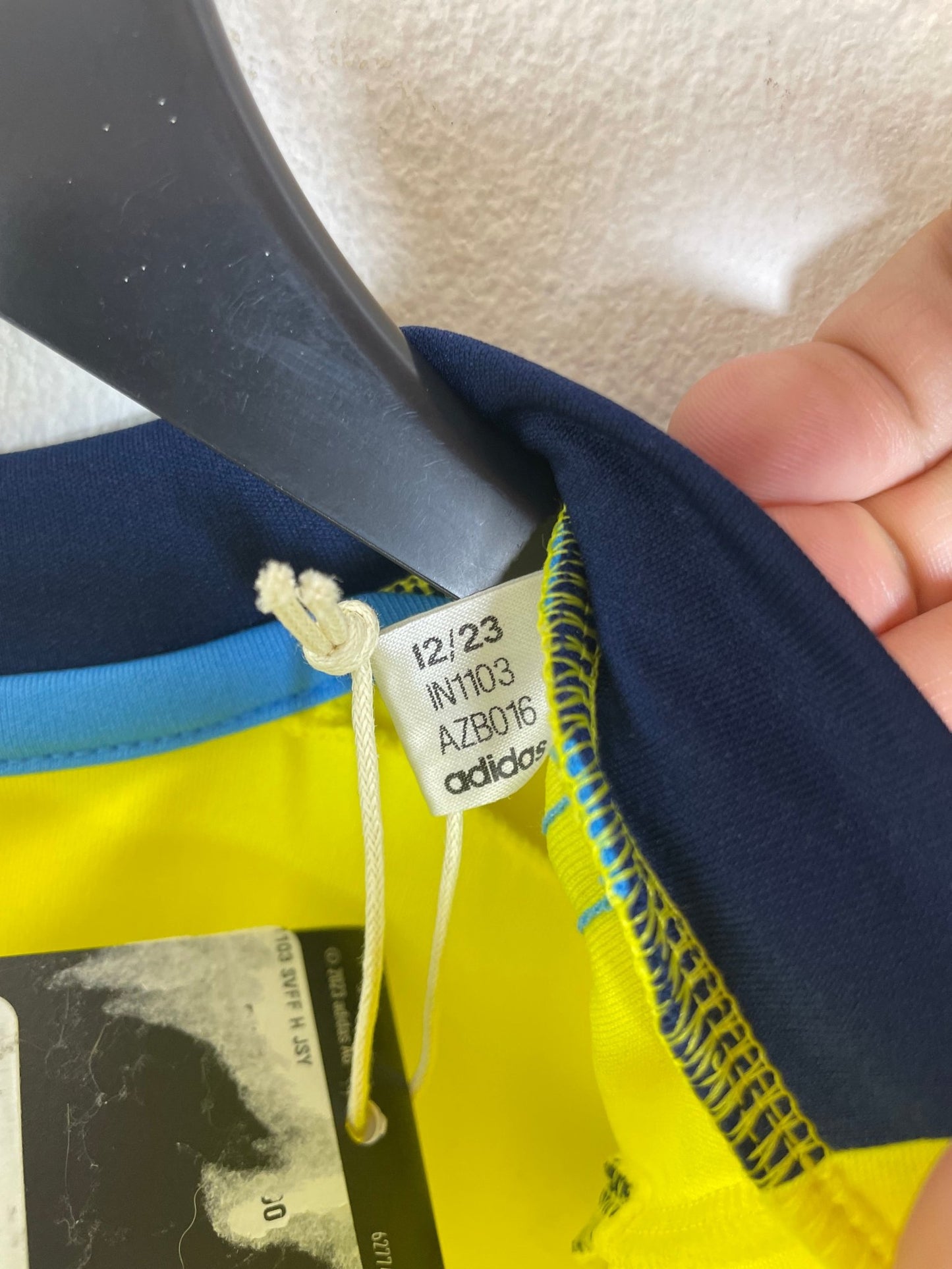 Adidas Sweden Home 24/25 Gyokeres 17 - 10/10 - TheFootballIdiots