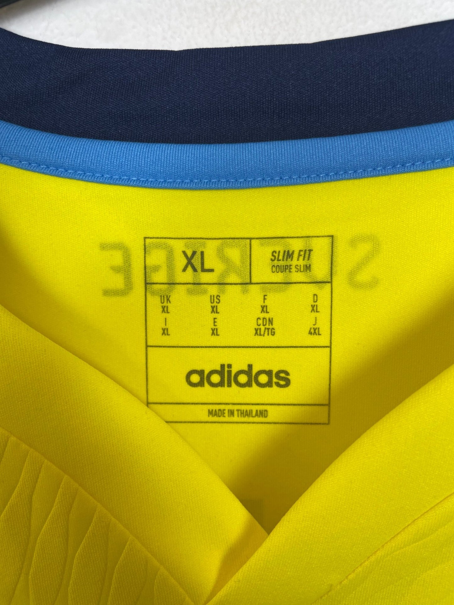 Adidas Sweden Home 24/25 Gyokeres 17 - 10/10 - TheFootballIdiots