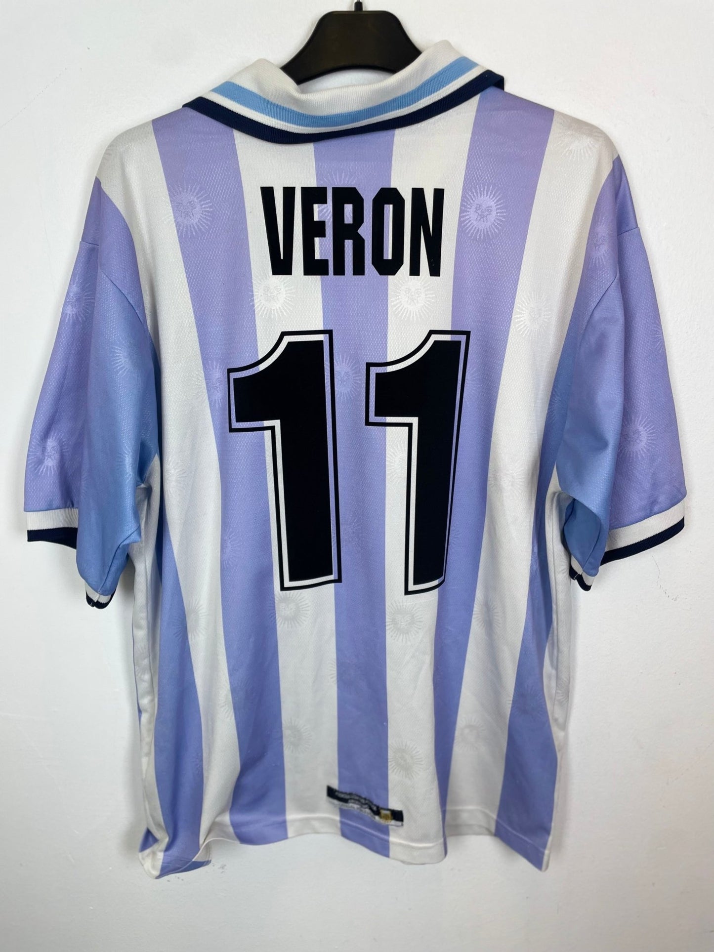 Argentina Home 1999 Veron 11 - TheFootballIdiots