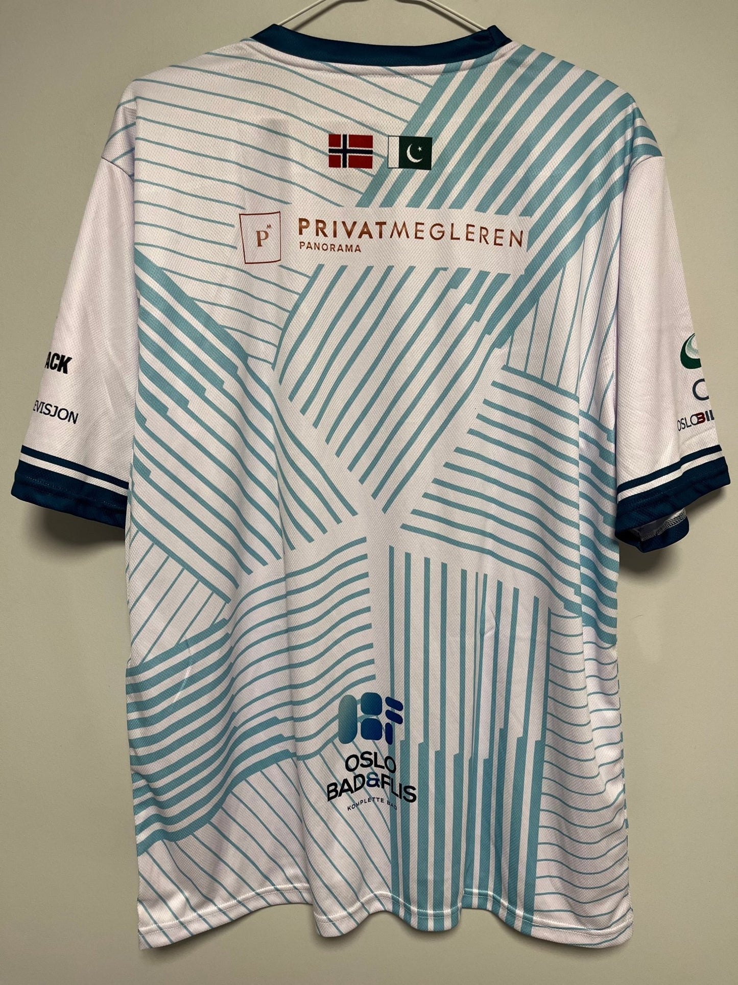 Better Future Pakistan Away 2024 - 10/10 - TheFootballIdiots