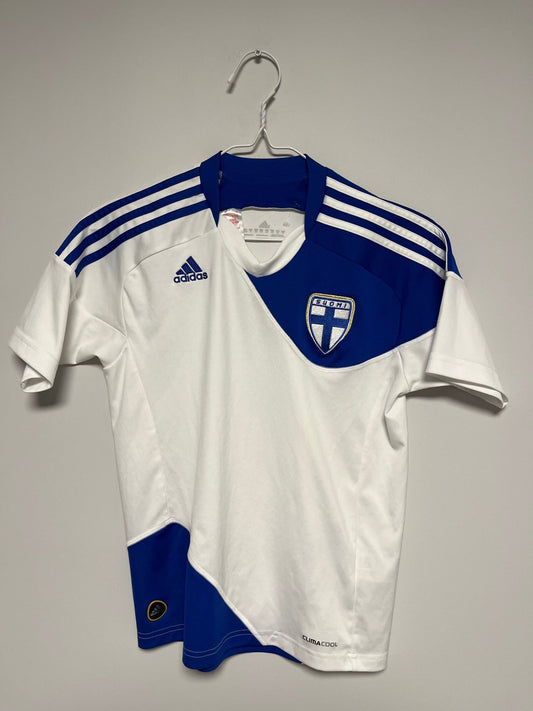 Finland national team 2010/11 home football shirt in white, kids size 11-12 years, with crest, hand graded in Norway