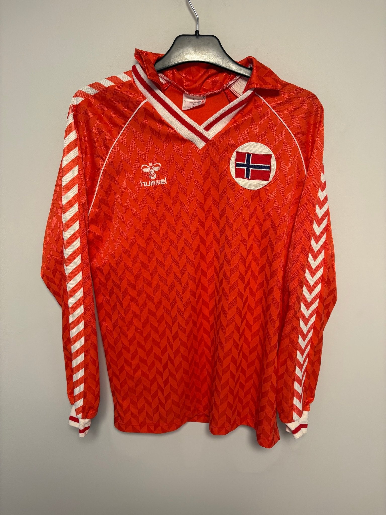 Hummel Norway Home 1987 Erland Johnsen 4 Matchworn - 7/10 - TheFootballIdiots