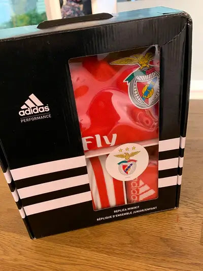 Adidas Benfica home full kit 16/17 season for kids aged 2-3 years in red with club badge
