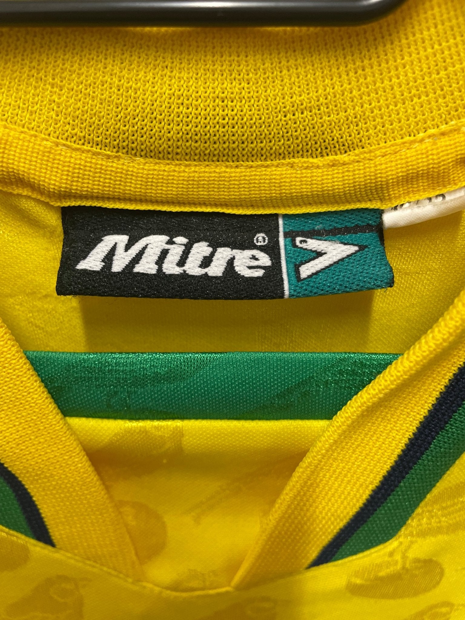 Norwich Home 96/97 kids - TheFootballIdiots