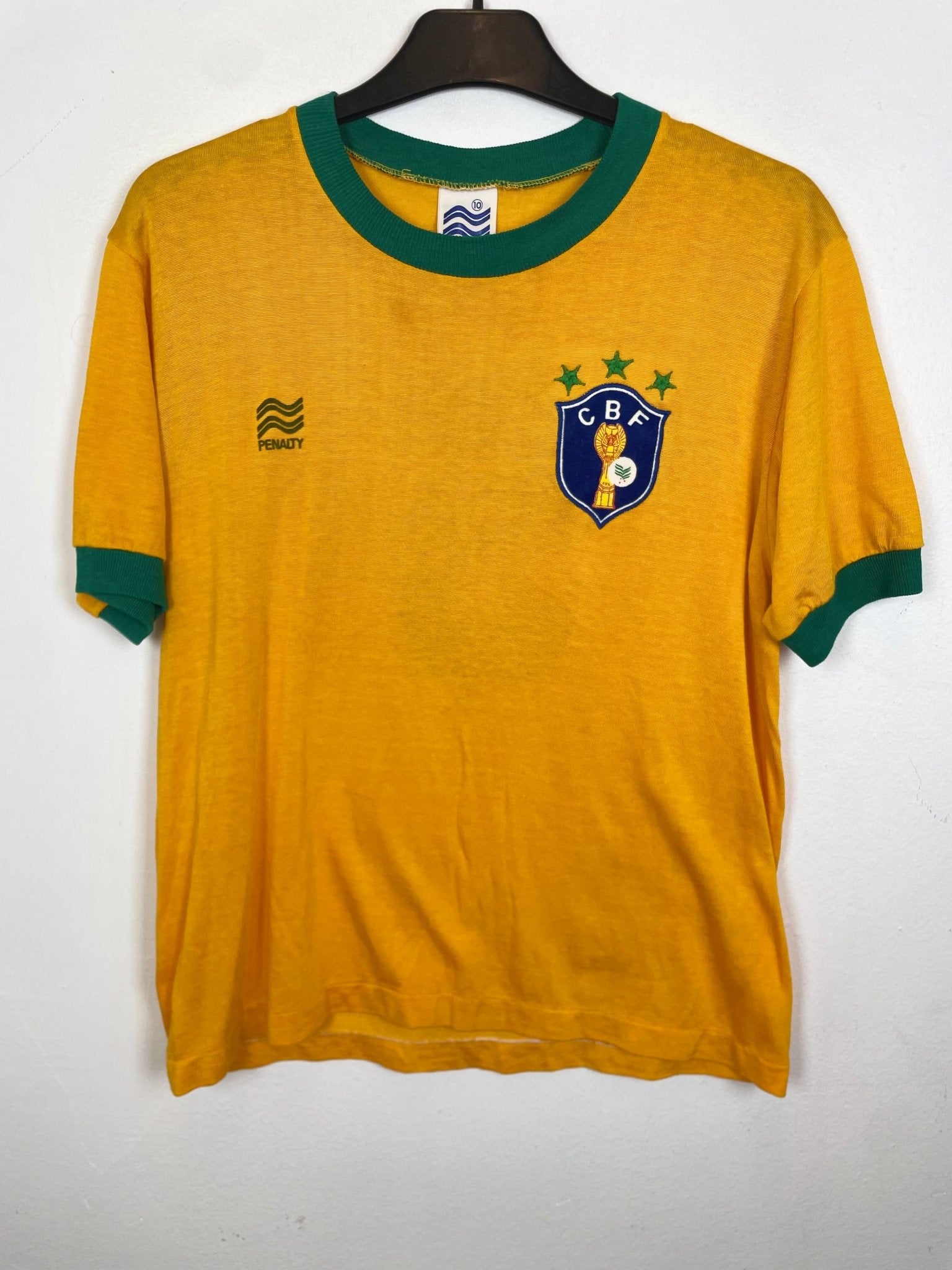 Penalty Brazil Home 1985 5 - 7/10 - TheFootballIdiots