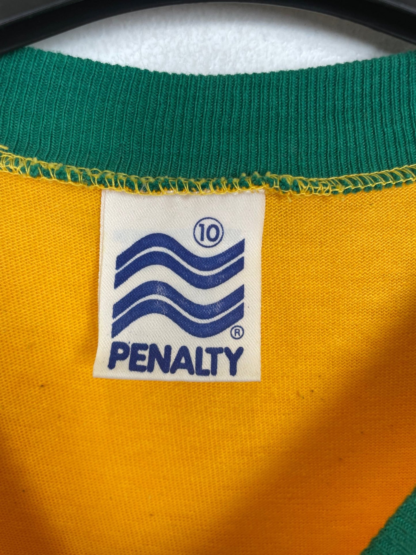 Penalty Brazil Home 1985 5 - 7/10 - TheFootballIdiots