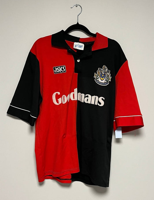 Vintage Portsmouth away football shirt from the 1993-95 seasons with the club crest, size L, genuine original football shirt