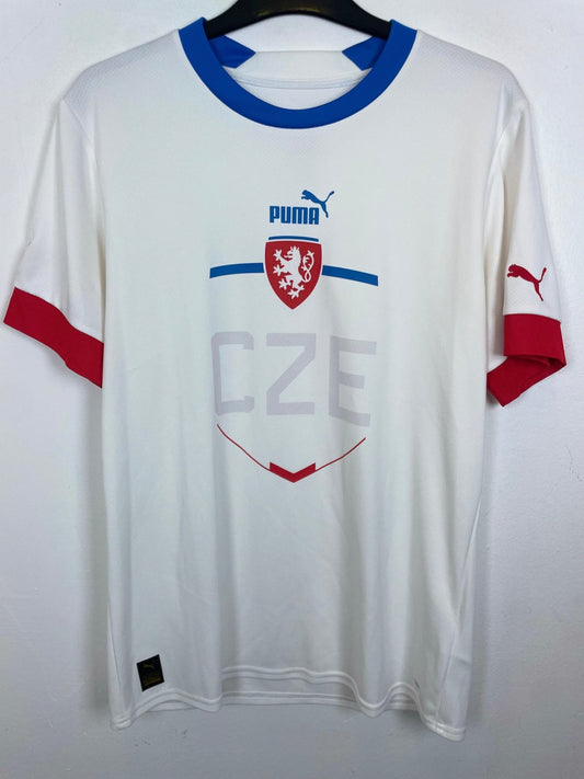 Puma Czech Republic 2022/23 away football shirt with embroidered national team crest