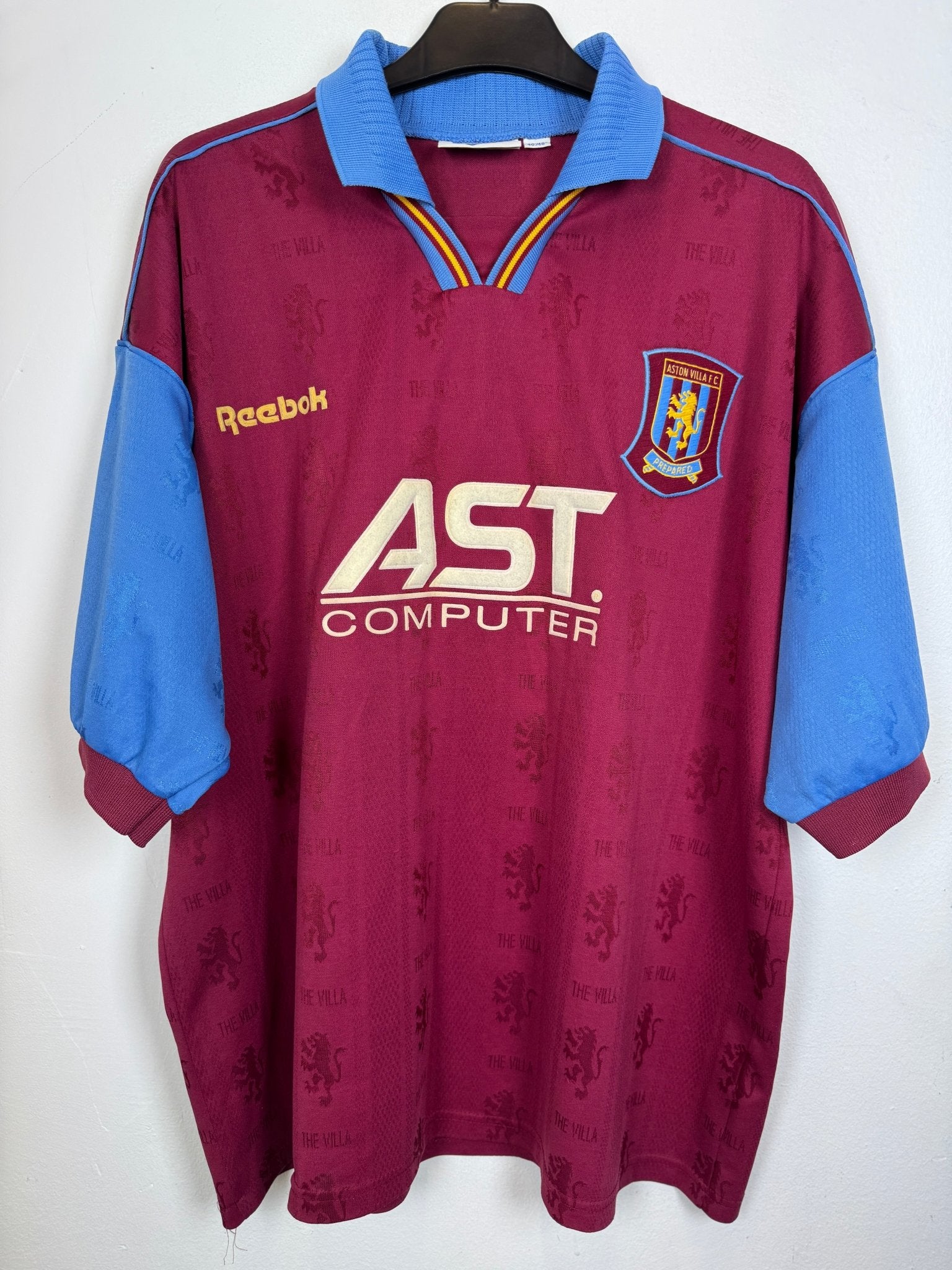 Vintage Reebok Aston Villa 1995-97 home shirt in claret and blue with Milosevic 9 nameset, genuine original football shirt