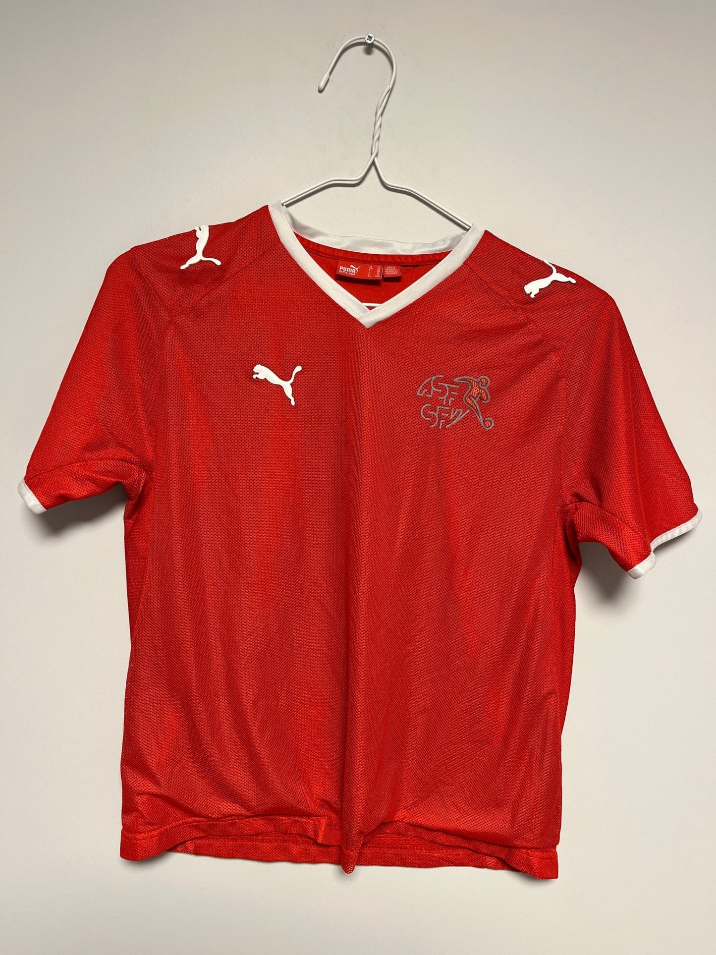 Switzerland Home 08/09 kids - TheFootballIdiots
